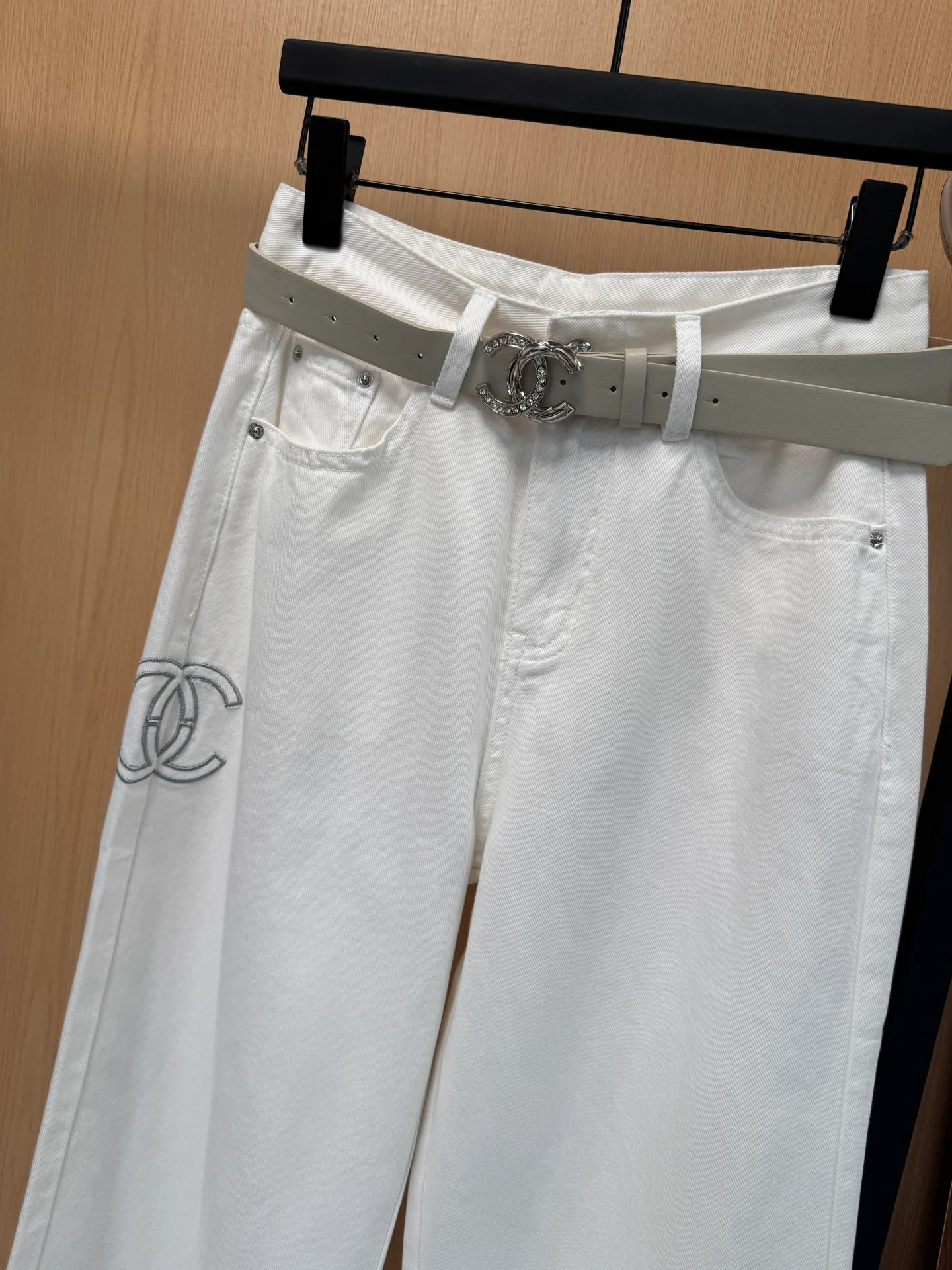 Джинсы Женские Chanel 18138258