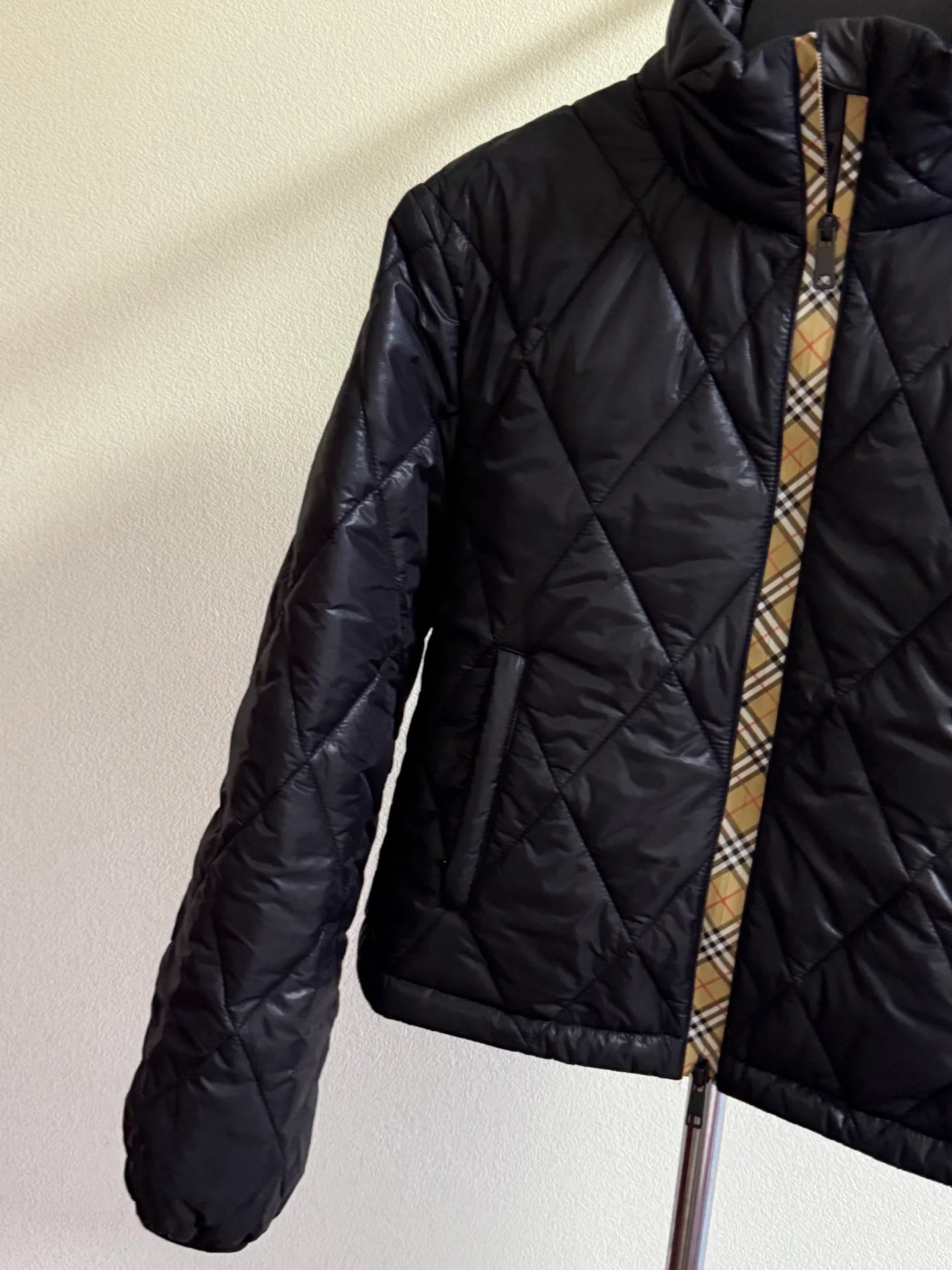 Куртки И Пуховики Женские Burberry 18518523