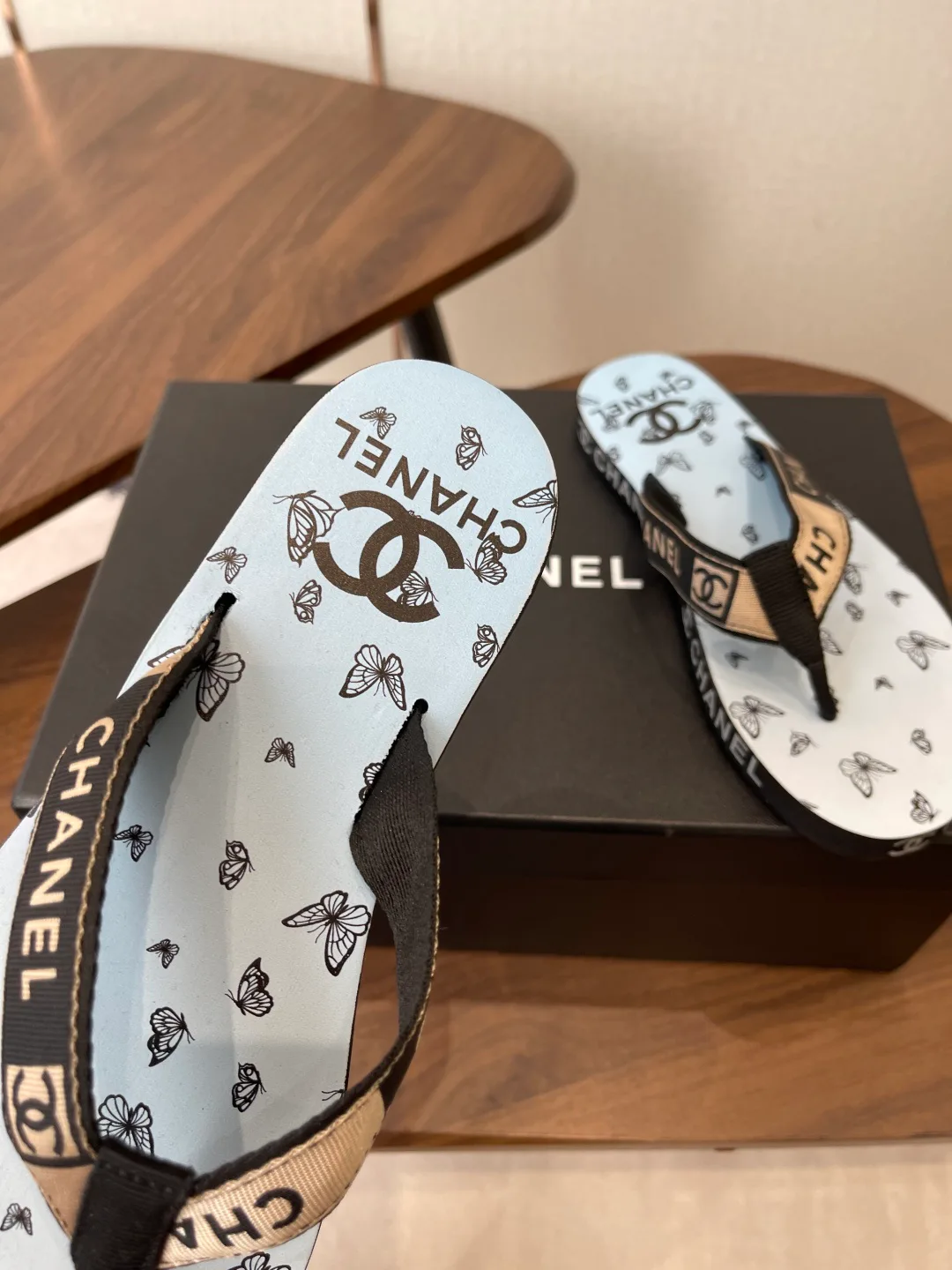 Шлепанцы Женские Chanel 11350601