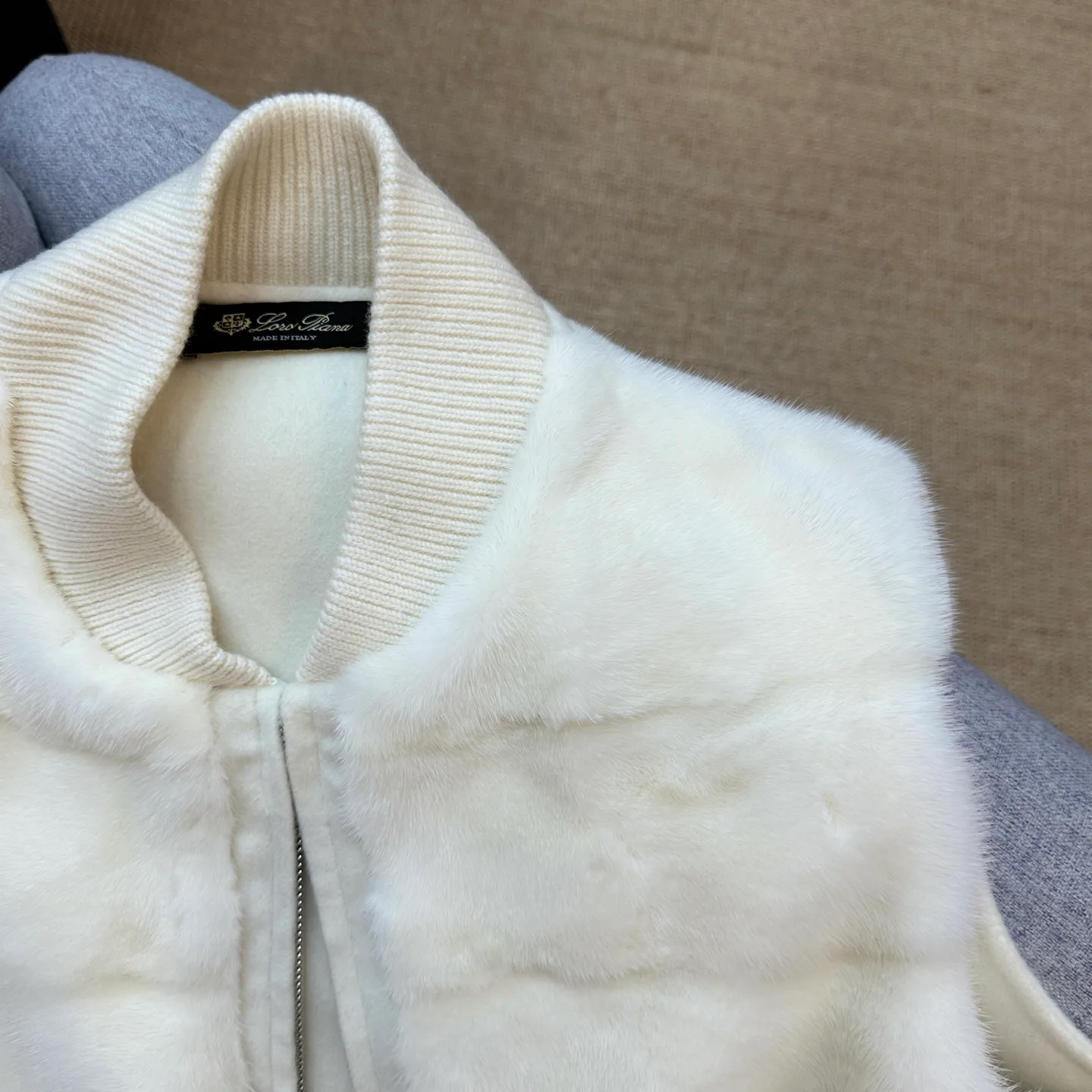 Жилеты Женские Loro Piana 18106329