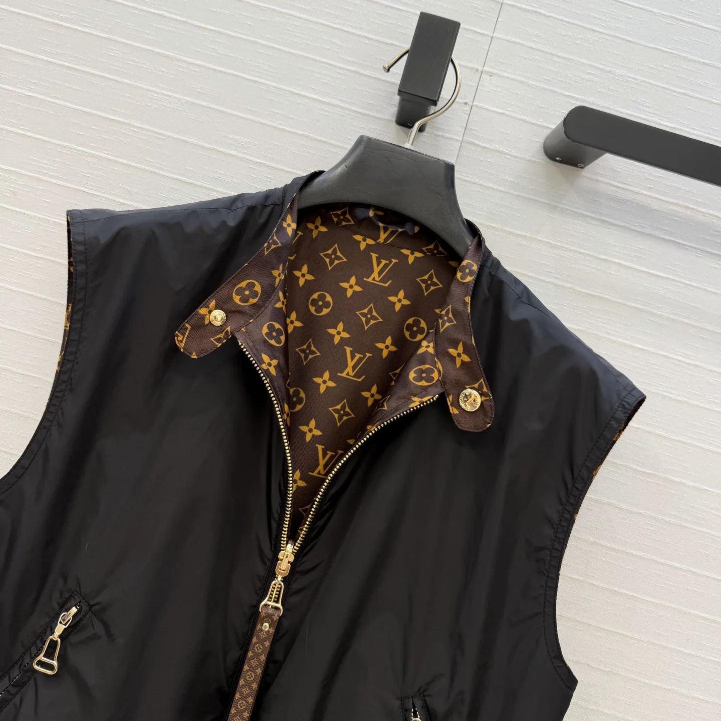 Куртки И Пуховики Женские Louis Vuitton 19494951