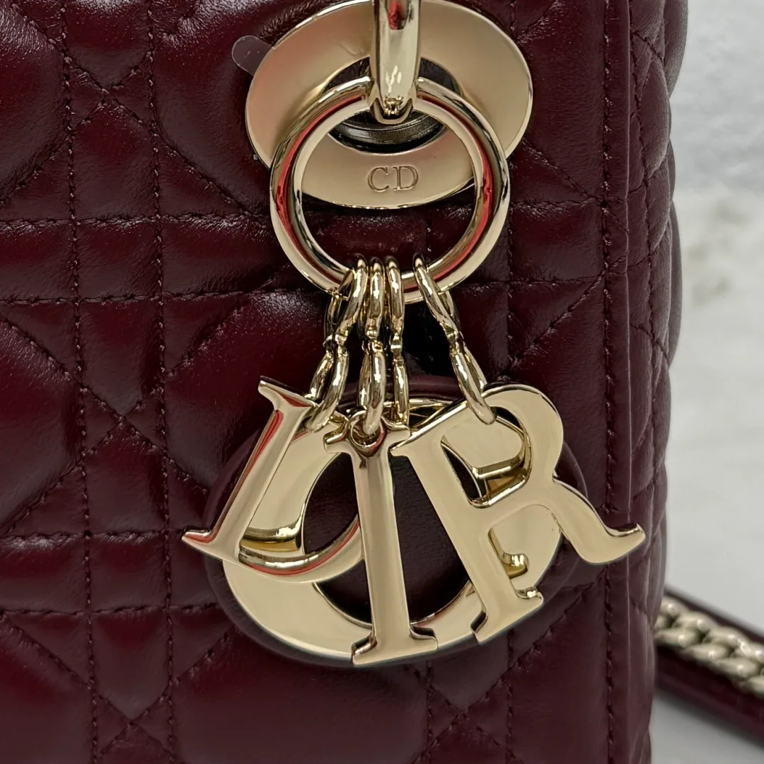 Классические Сумки Женские Christian Dior 18116425