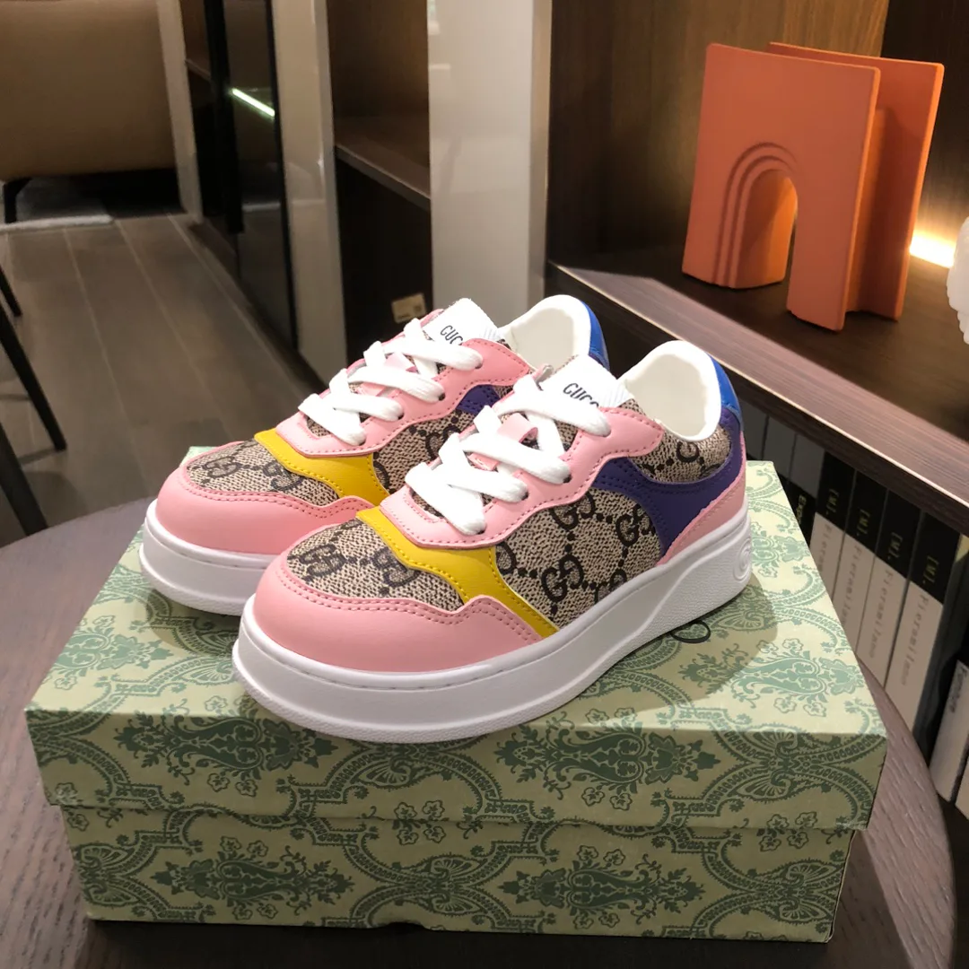 Кроссовки Женские Gucci 18445137