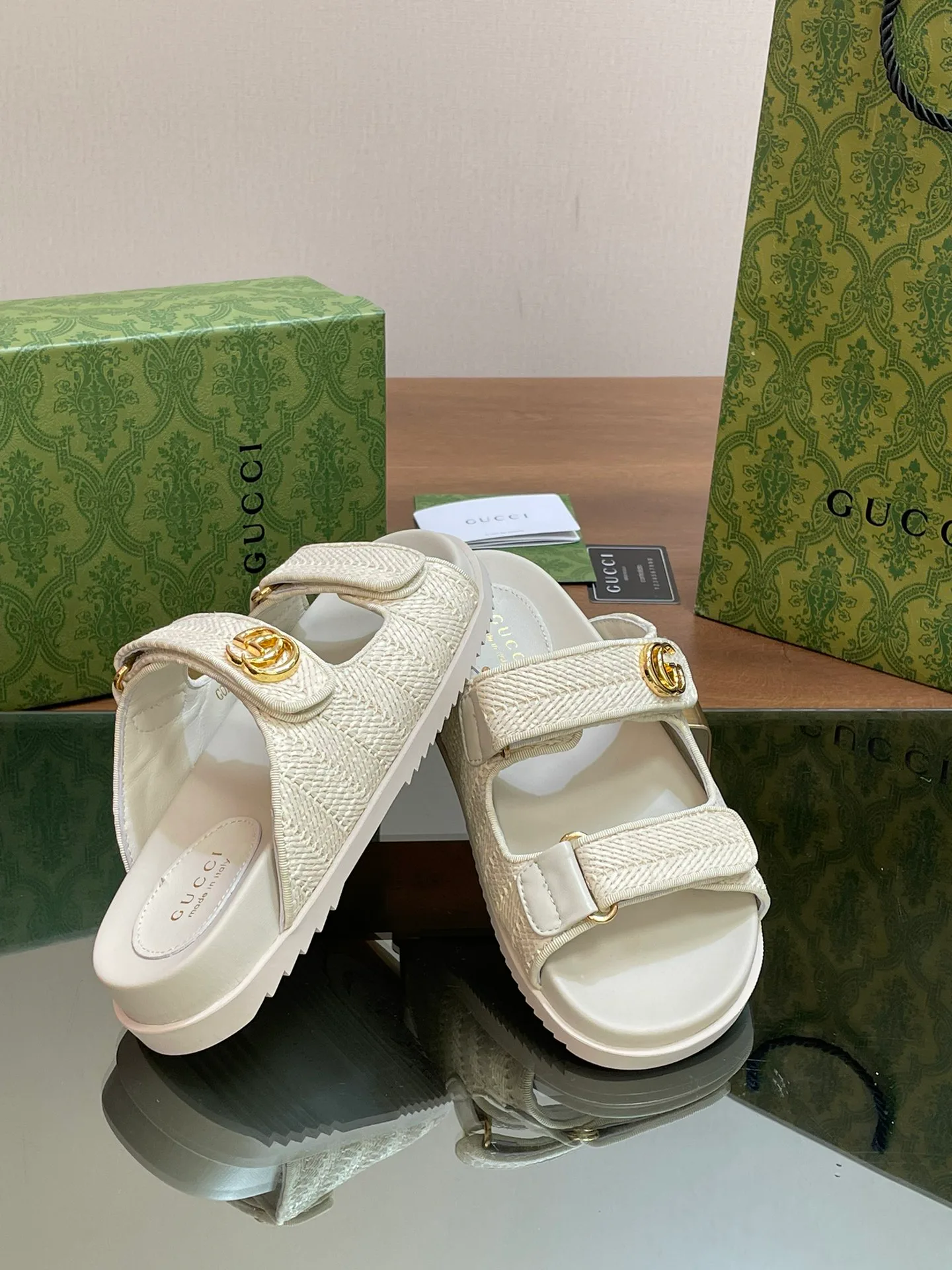 Шлепанцы Женские Gucci 21082