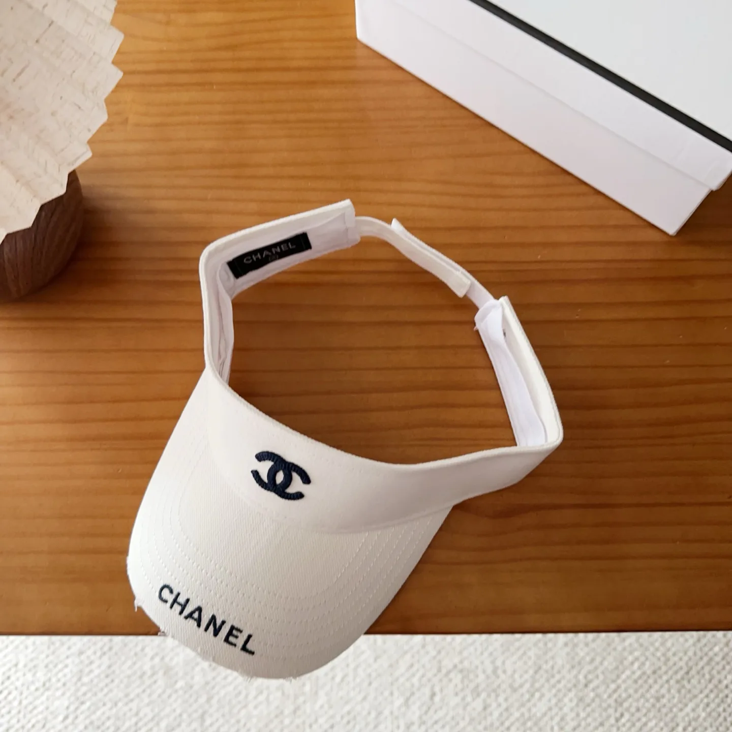 Головные Уборы Chanel 17467553