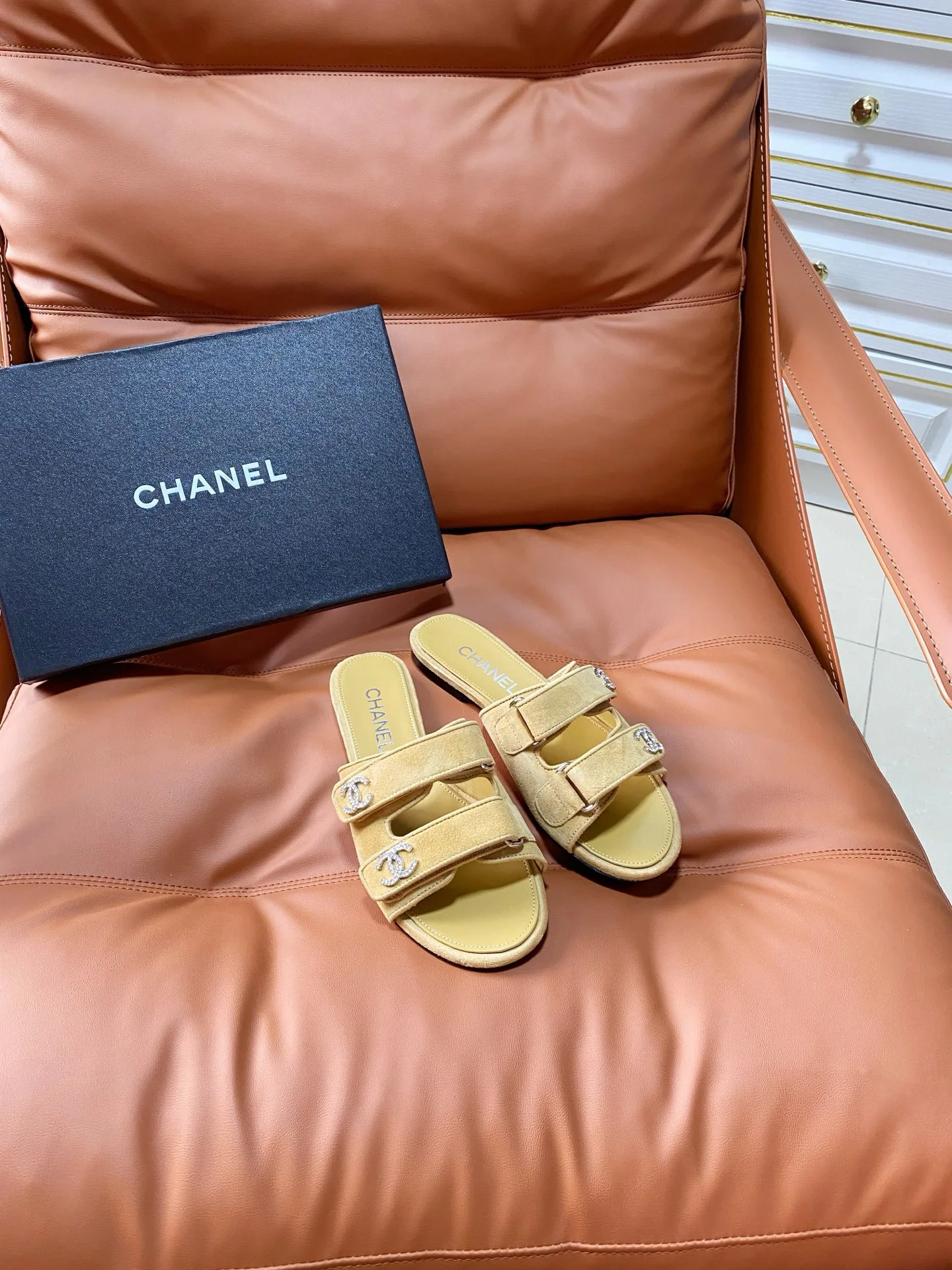 Шлепанцы Женские Chanel 13454358