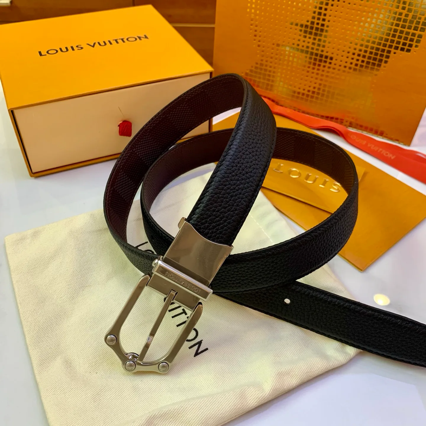 Ремни Louis Vuitton 17638910