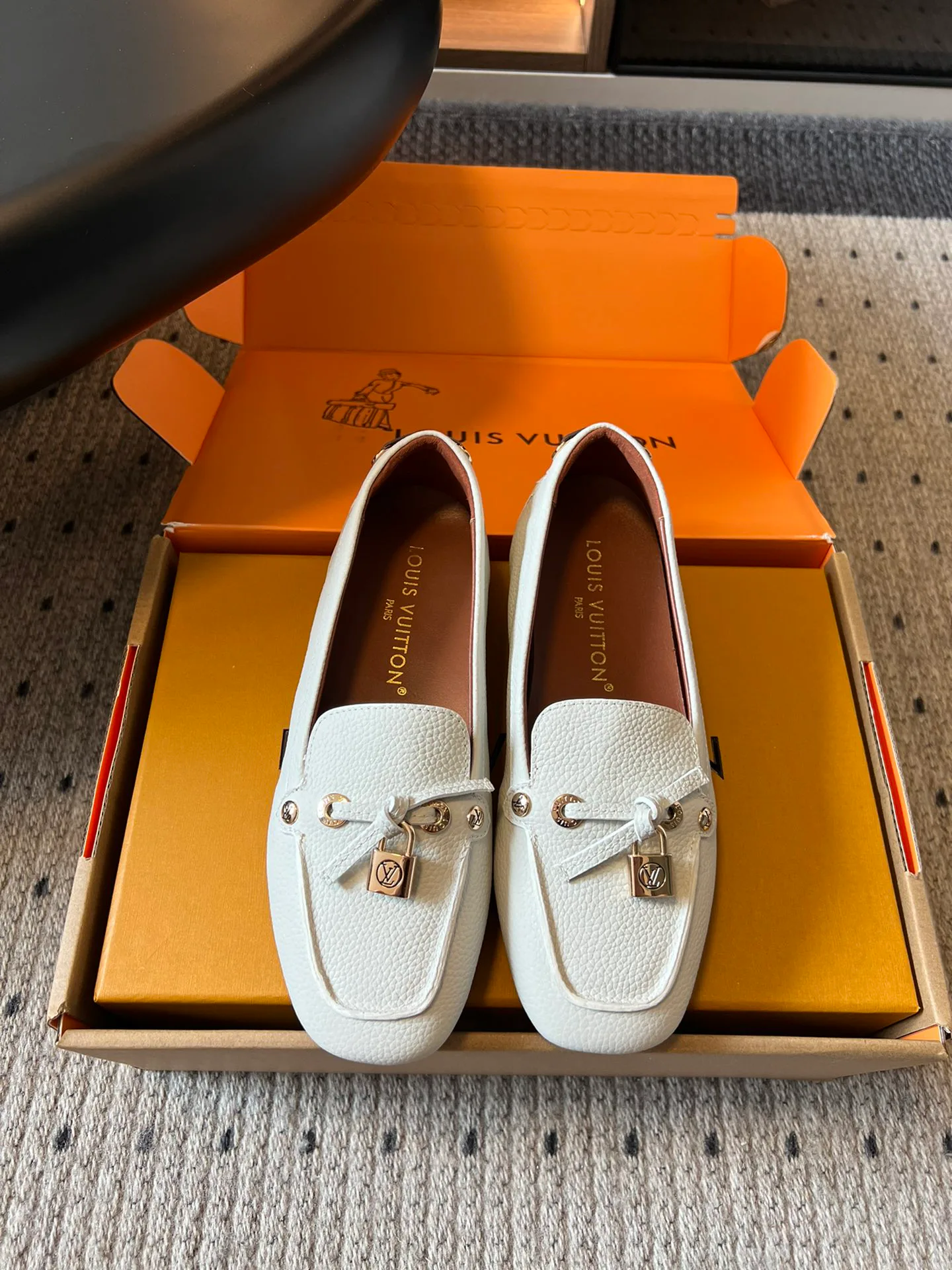 Мокасины Женские Louis Vuitton 51431