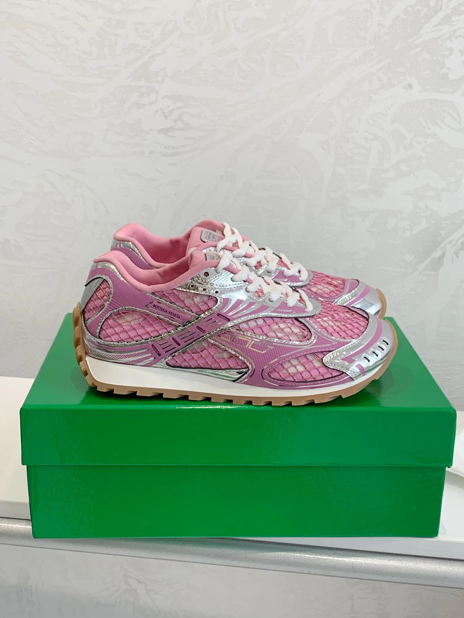 Кроссовки Женские Bottega Veneta 11677116