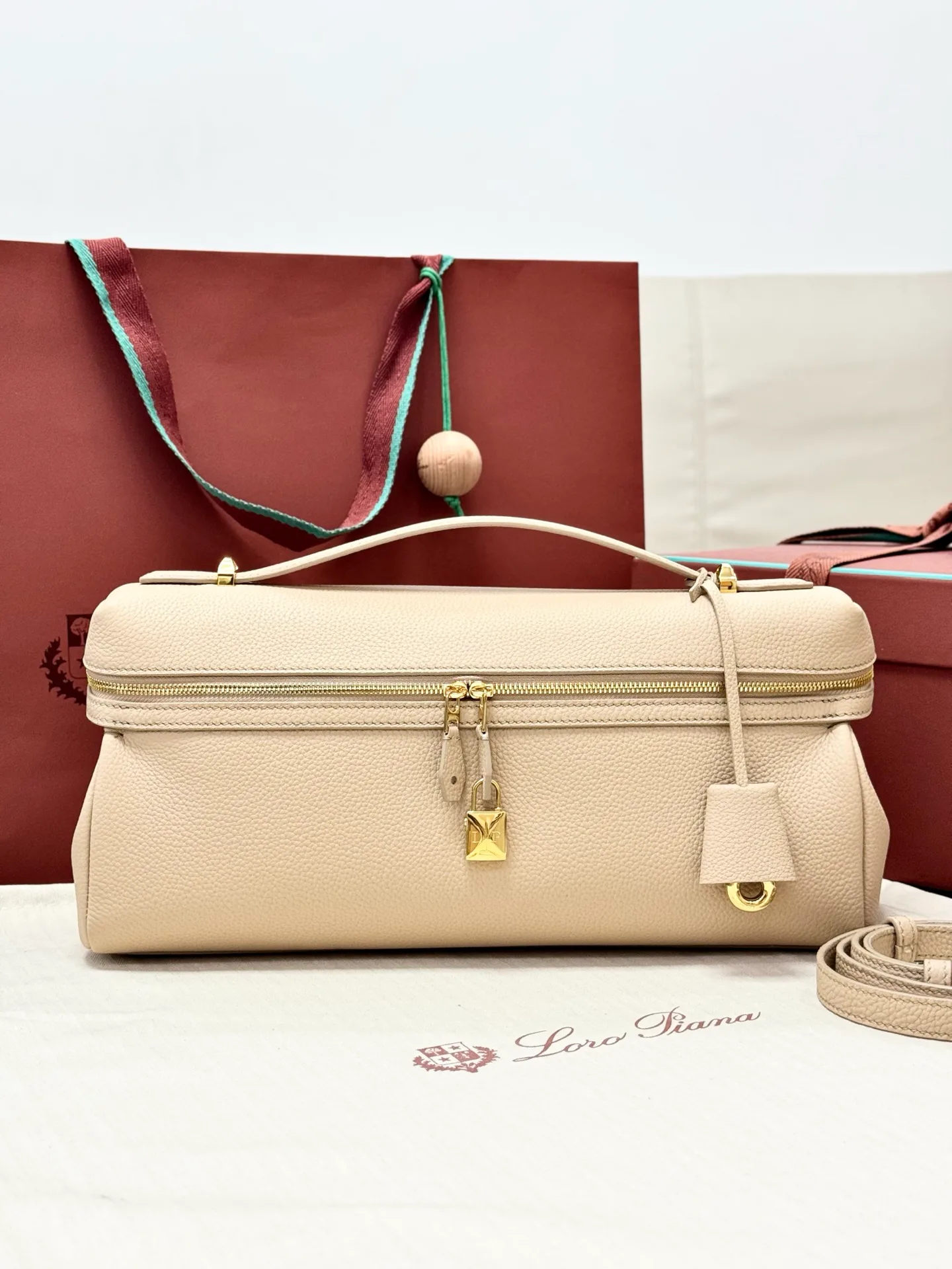 Классические Сумки Женские Loro Piana 11472664