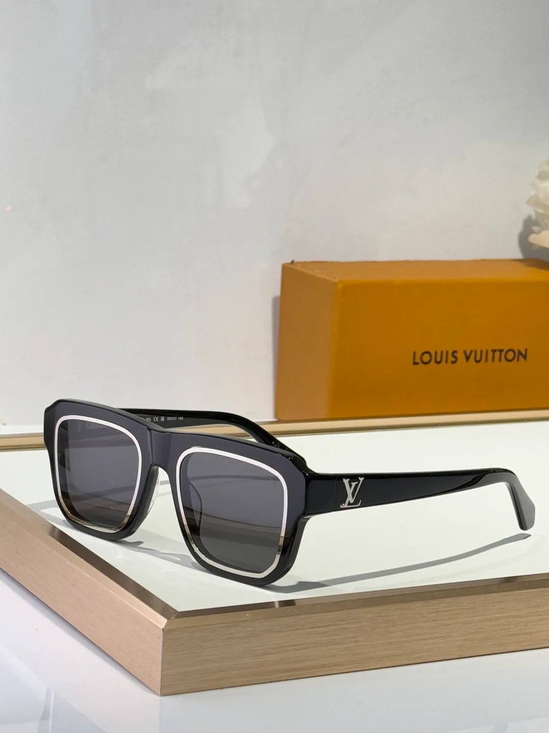 Очки Louis Vuitton 9758