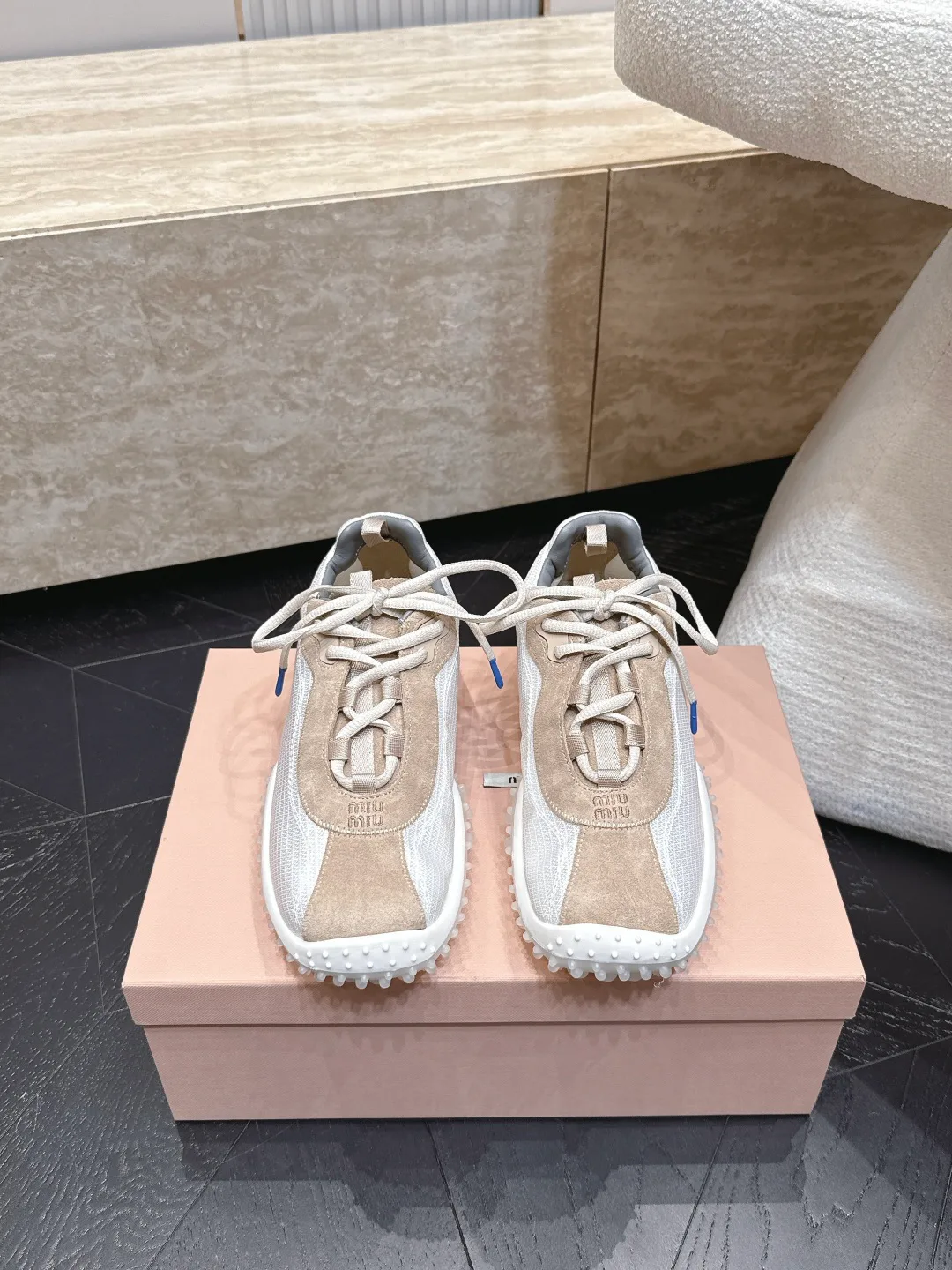 Кроссовки Женские Miu Miu 17366639