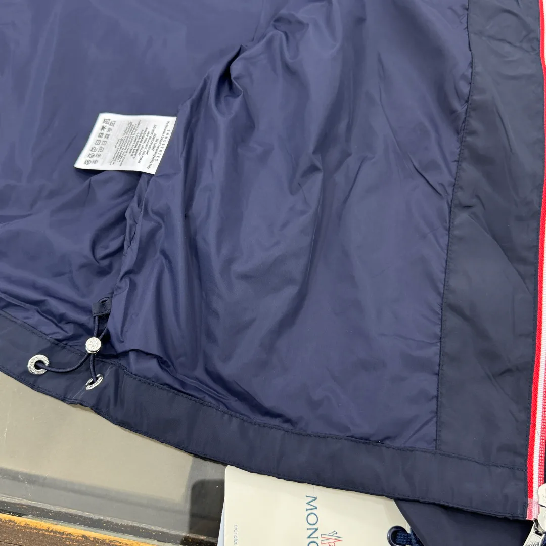 Куртки И Пуховики Женские Moncler 18002265