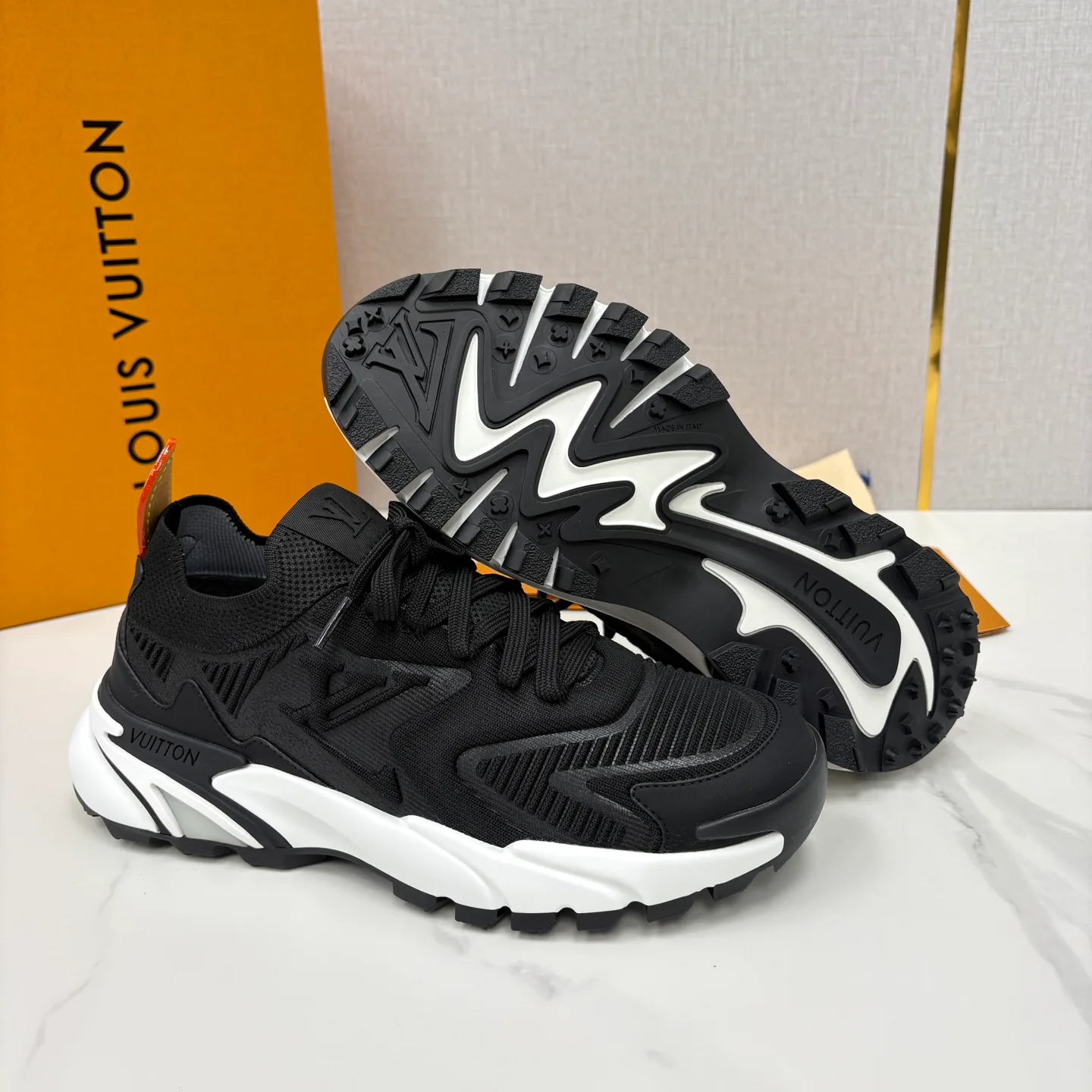 Кроссовки Мужские Louis Vuitton 13140755