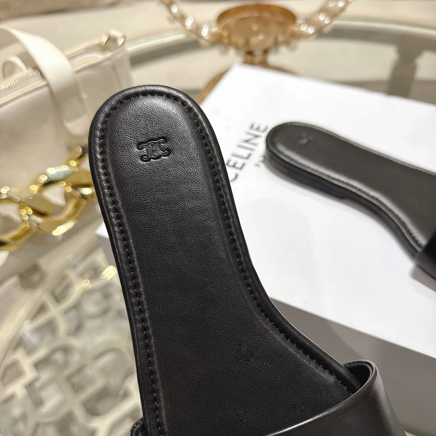 Шлепанцы Женские Celine 2375711