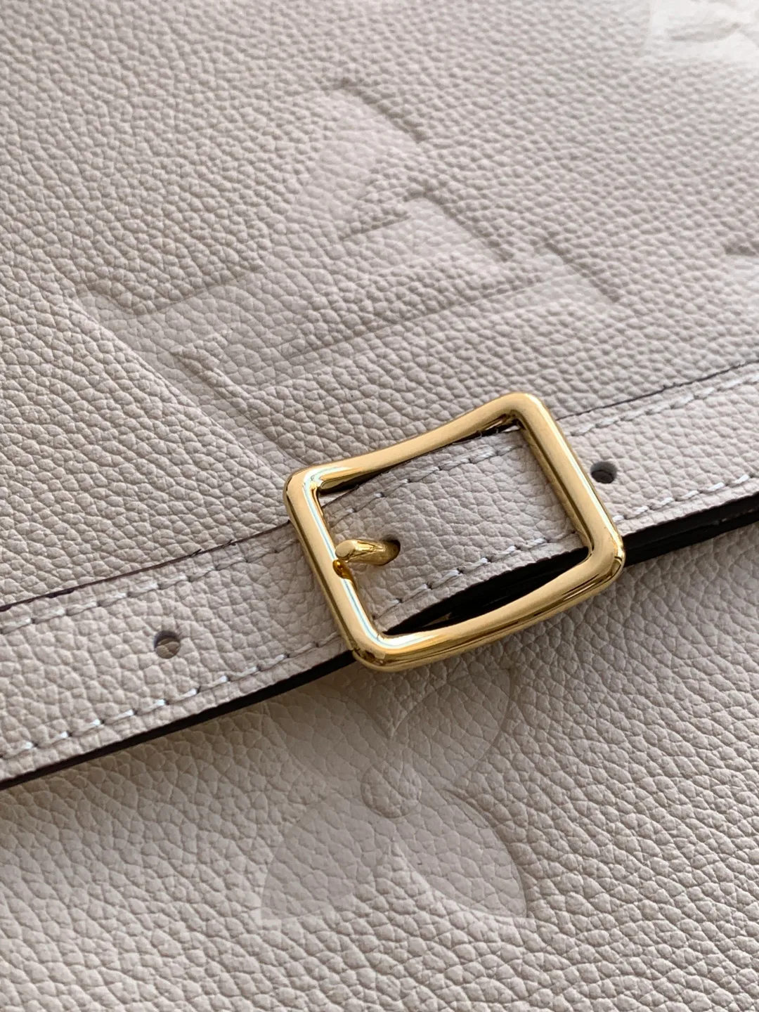 Сумки На Ремне Женские Louis Vuitton 71163