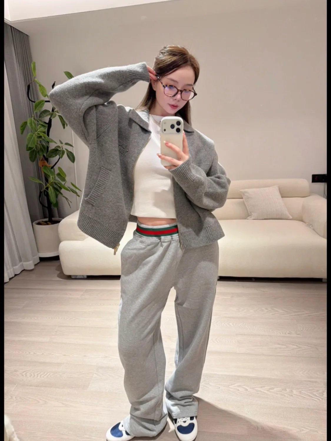 Джемперы И Свитеры Женские Miu Miu 525044