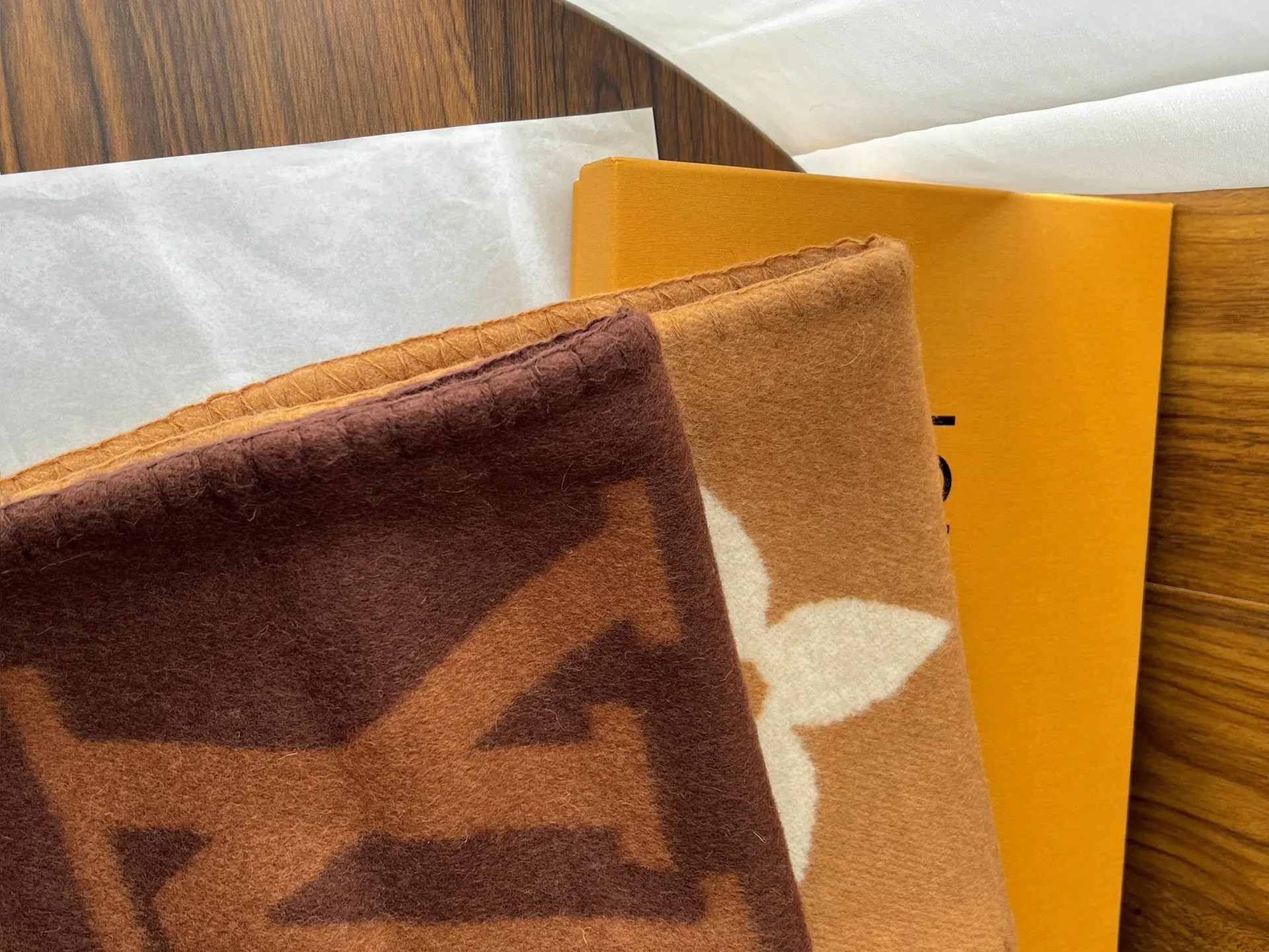 Шарфы Louis Vuitton 1437083