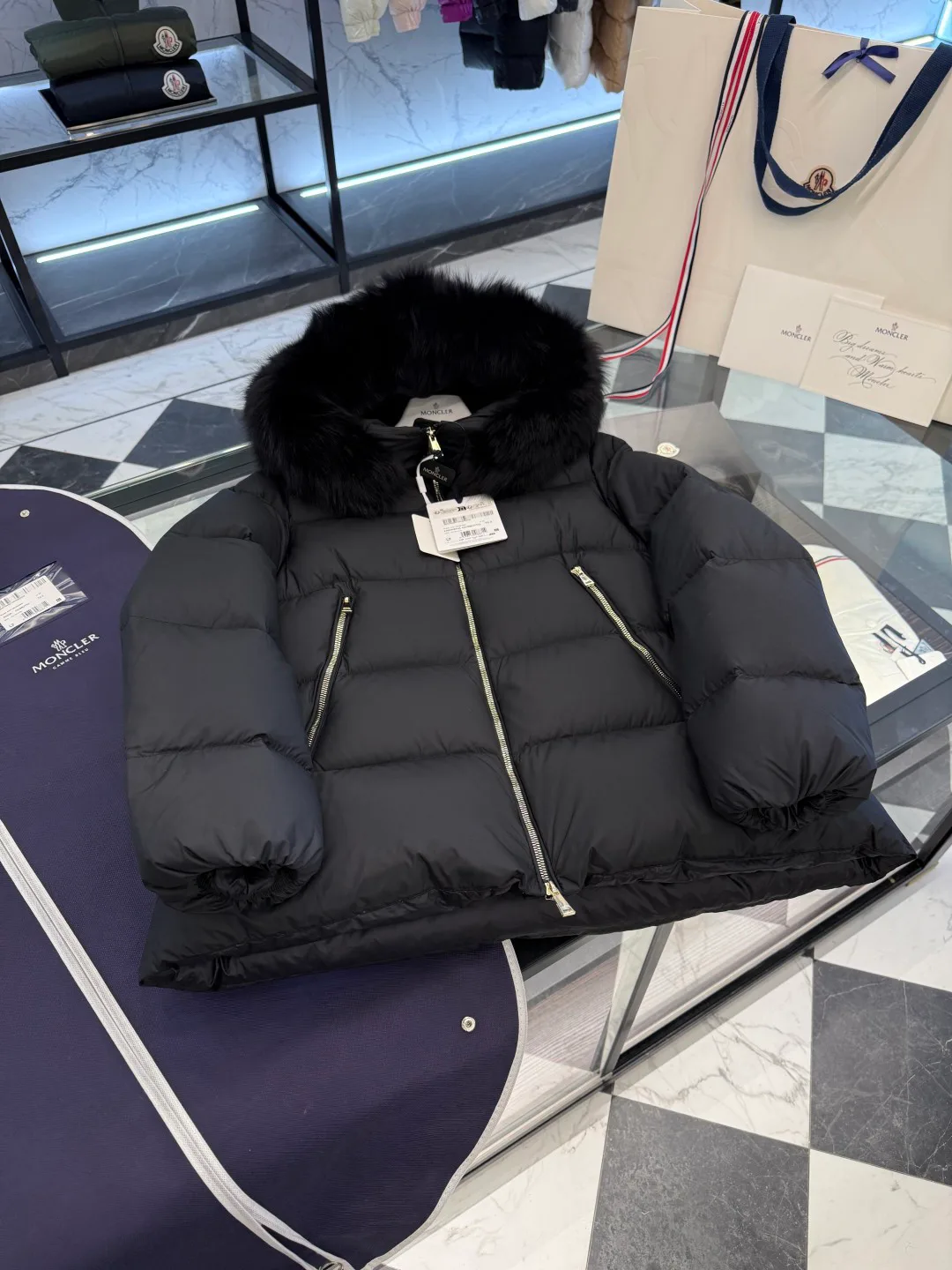 Куртки И Пуховики Женские Moncler 18510380