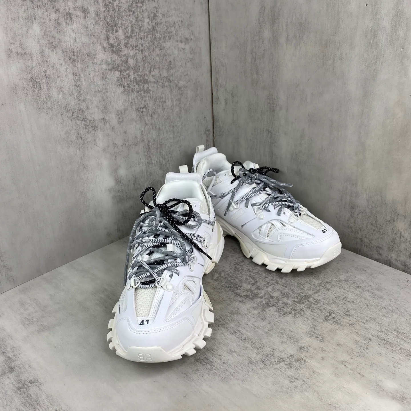 Кроссовки Женские Balenciaga 11705511