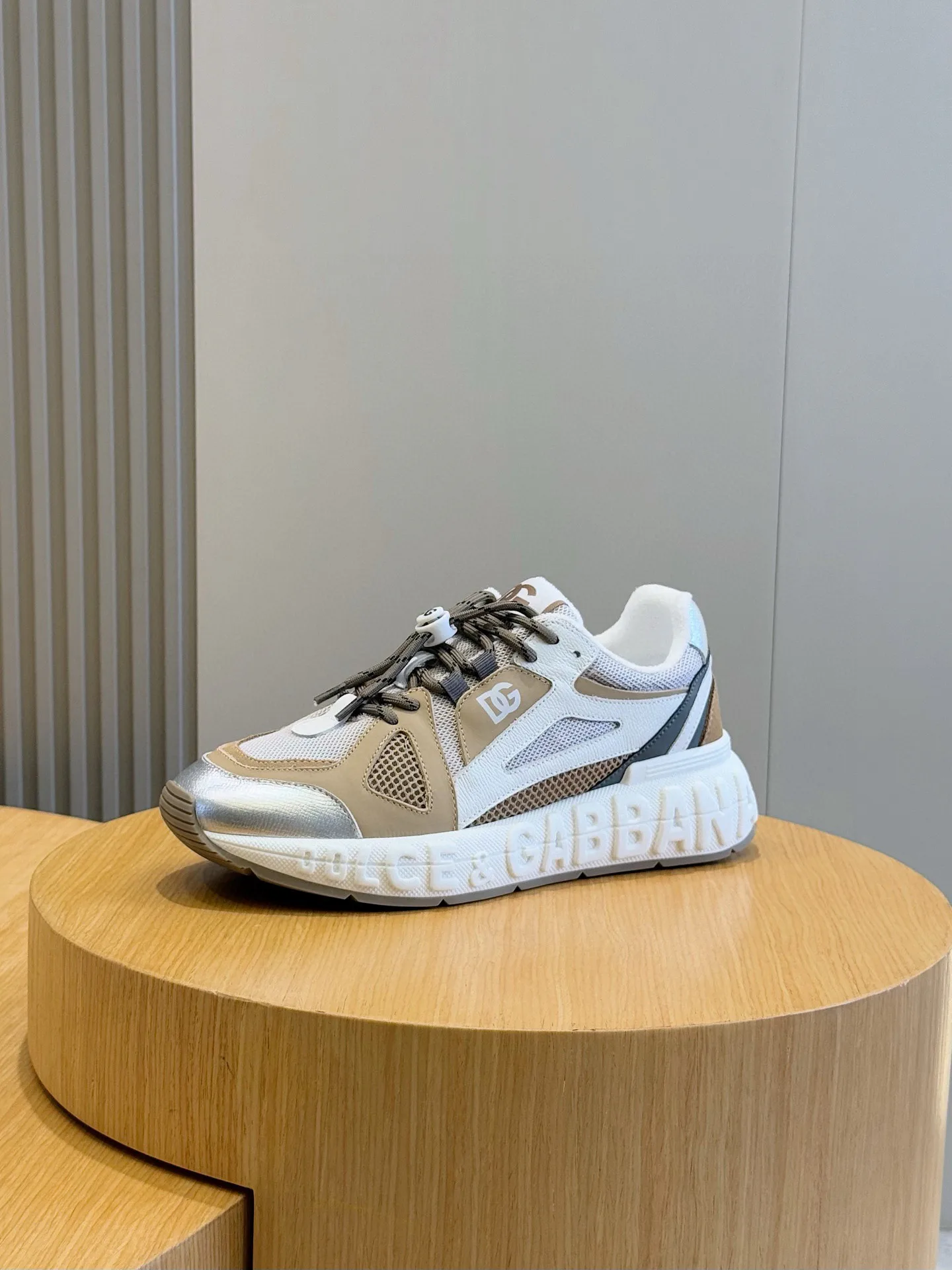 Кроссовки Женские Dolce & Gabbana 114691