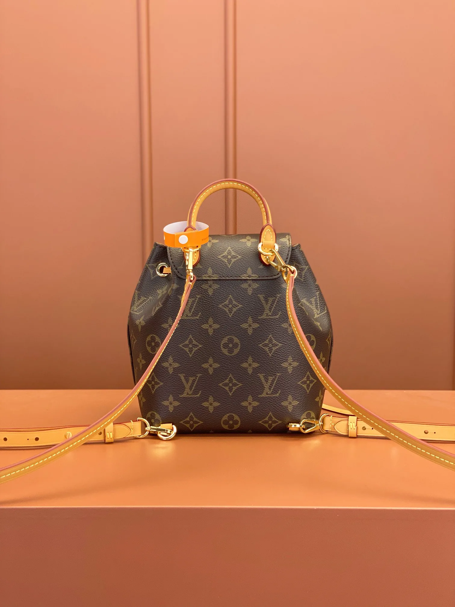 Рюкзаки Женские Louis Vuitton 18260499