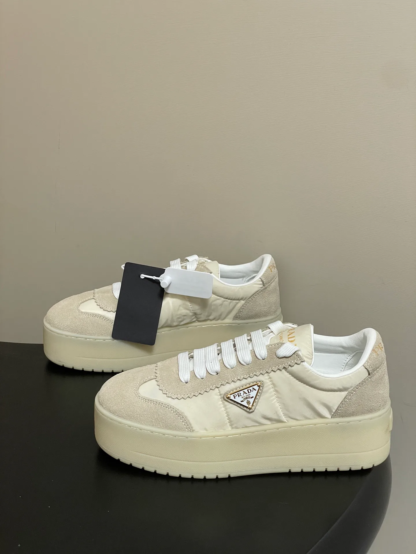 Кроссовки Женские Prada 9700347