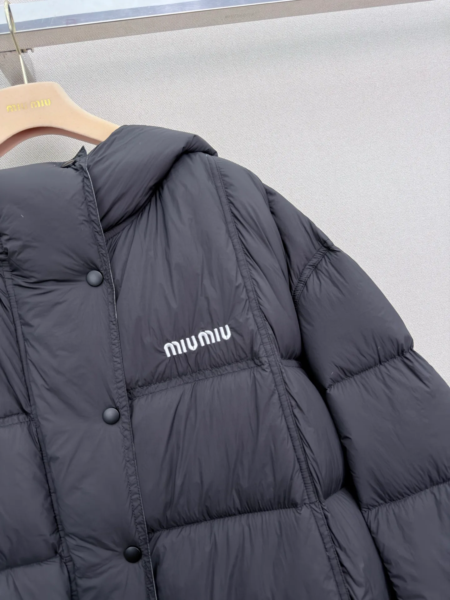 Куртки И Пуховики Женские Miu Miu 18710743
