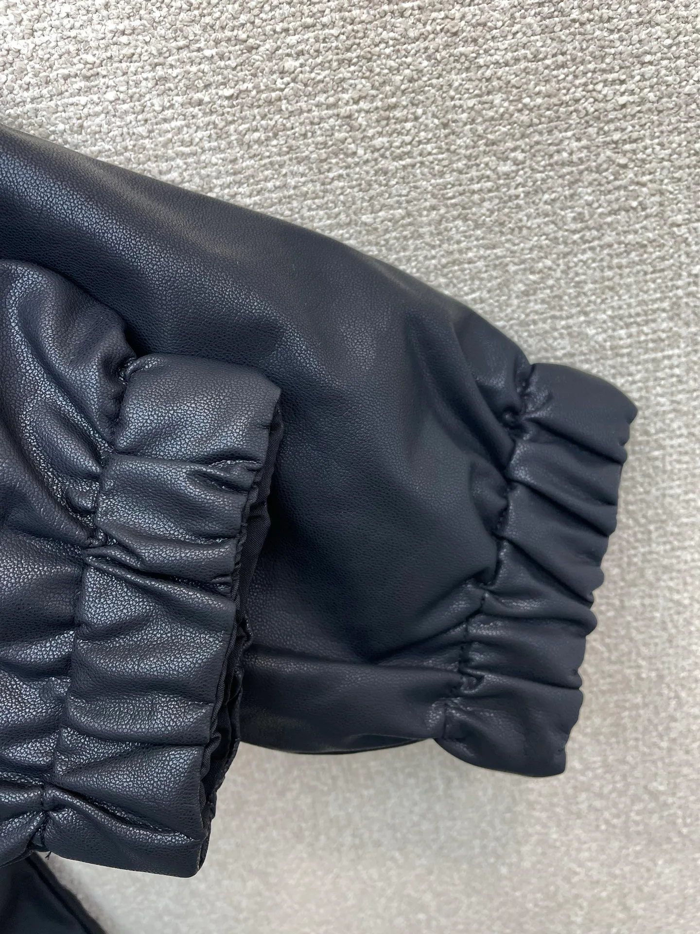 Кожаные Куртки И Дублёнки Мужские Prada 11523356