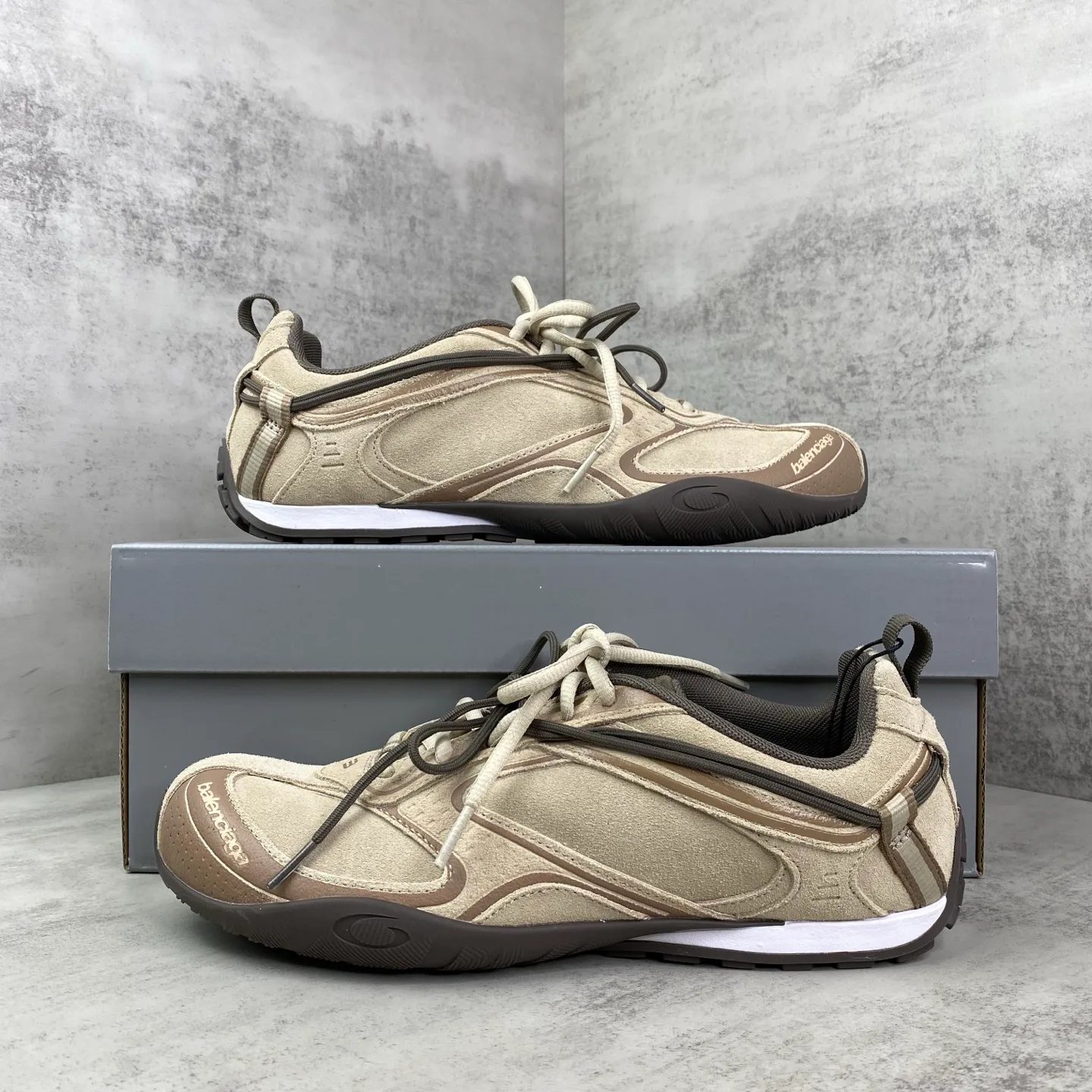 Кроссовки Женские Balenciaga 18781733