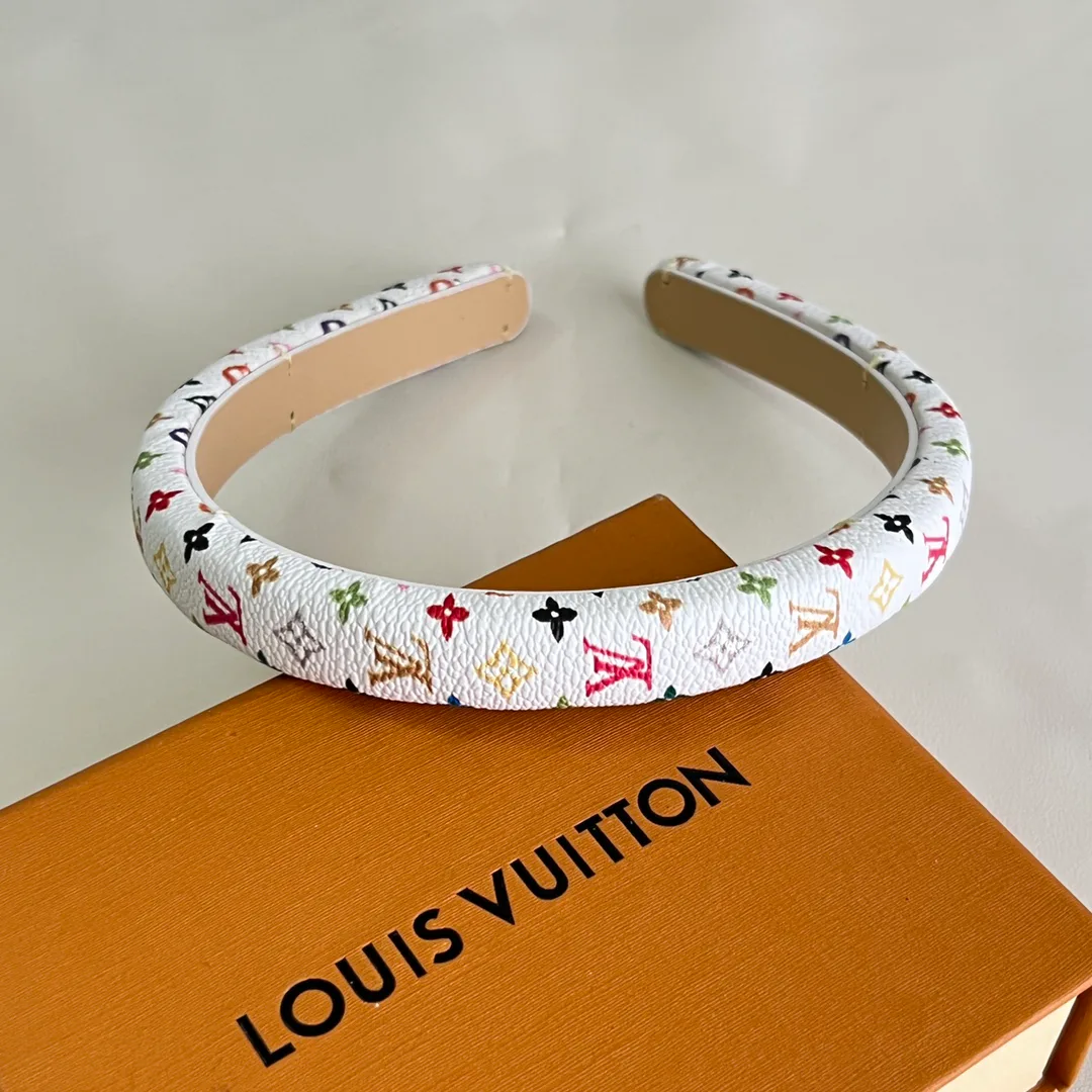 Головные Уборы Louis Vuitton 11684823