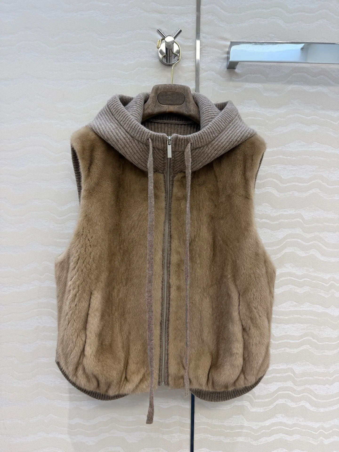 Жилеты Женские Loro Piana 18200154