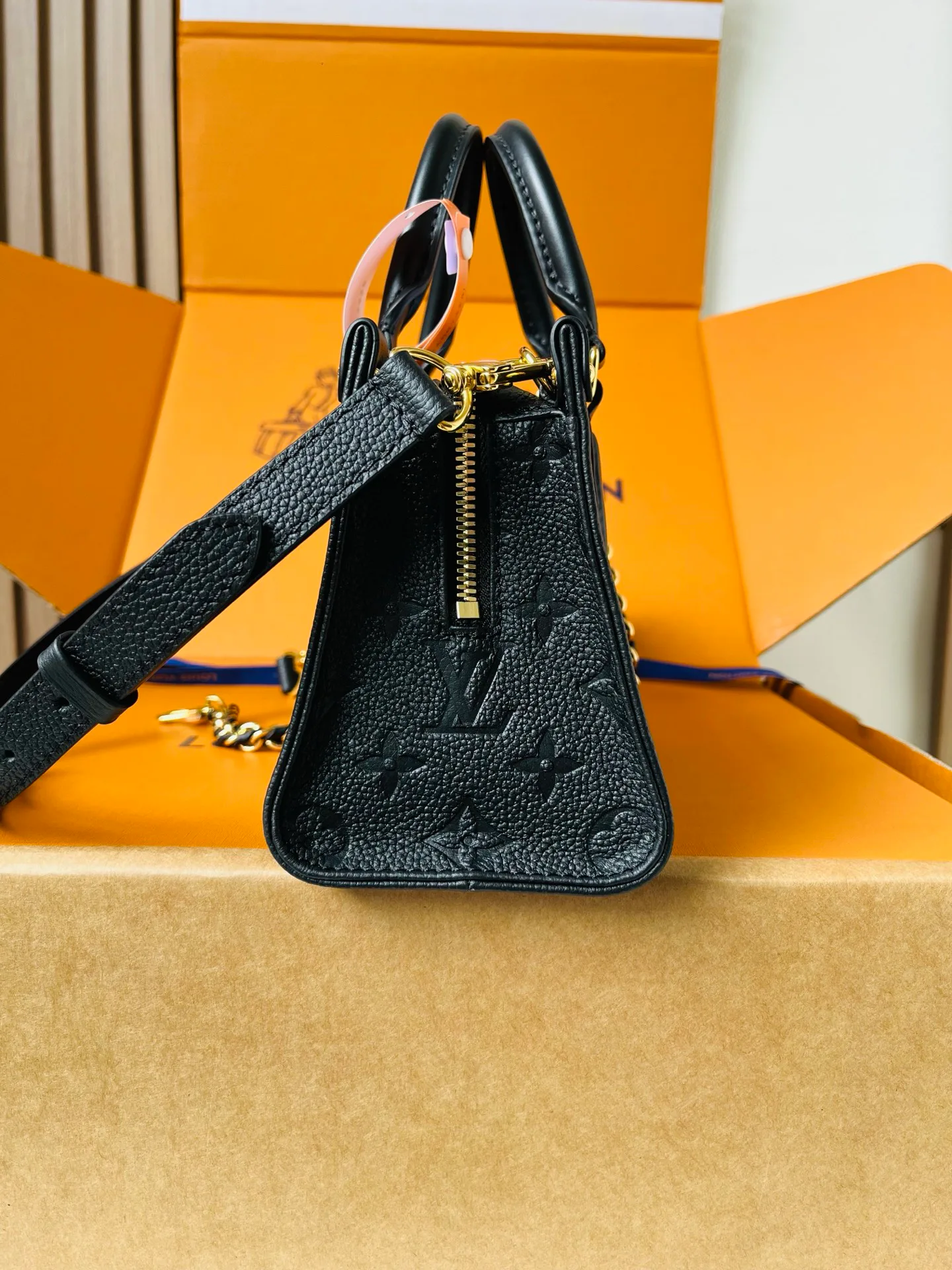 Классические Сумки Женские Louis Vuitton 12860030