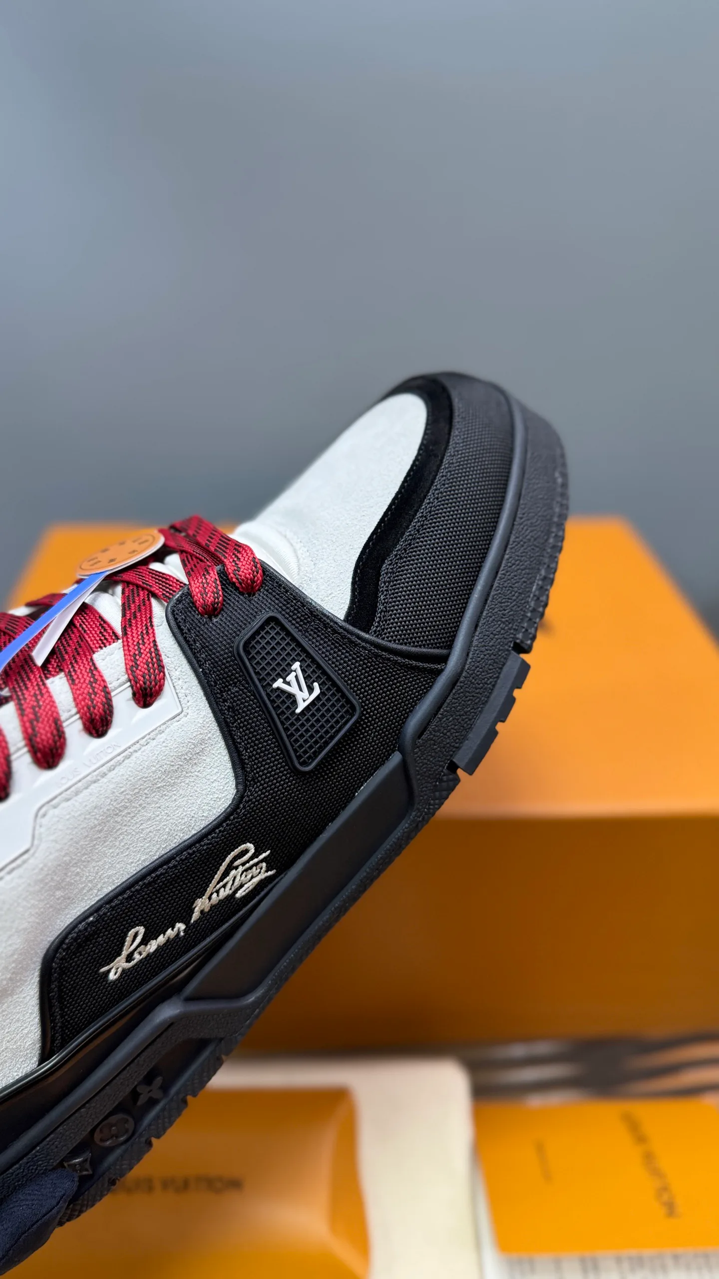 Кроссовки Женские Louis Vuitton 907522