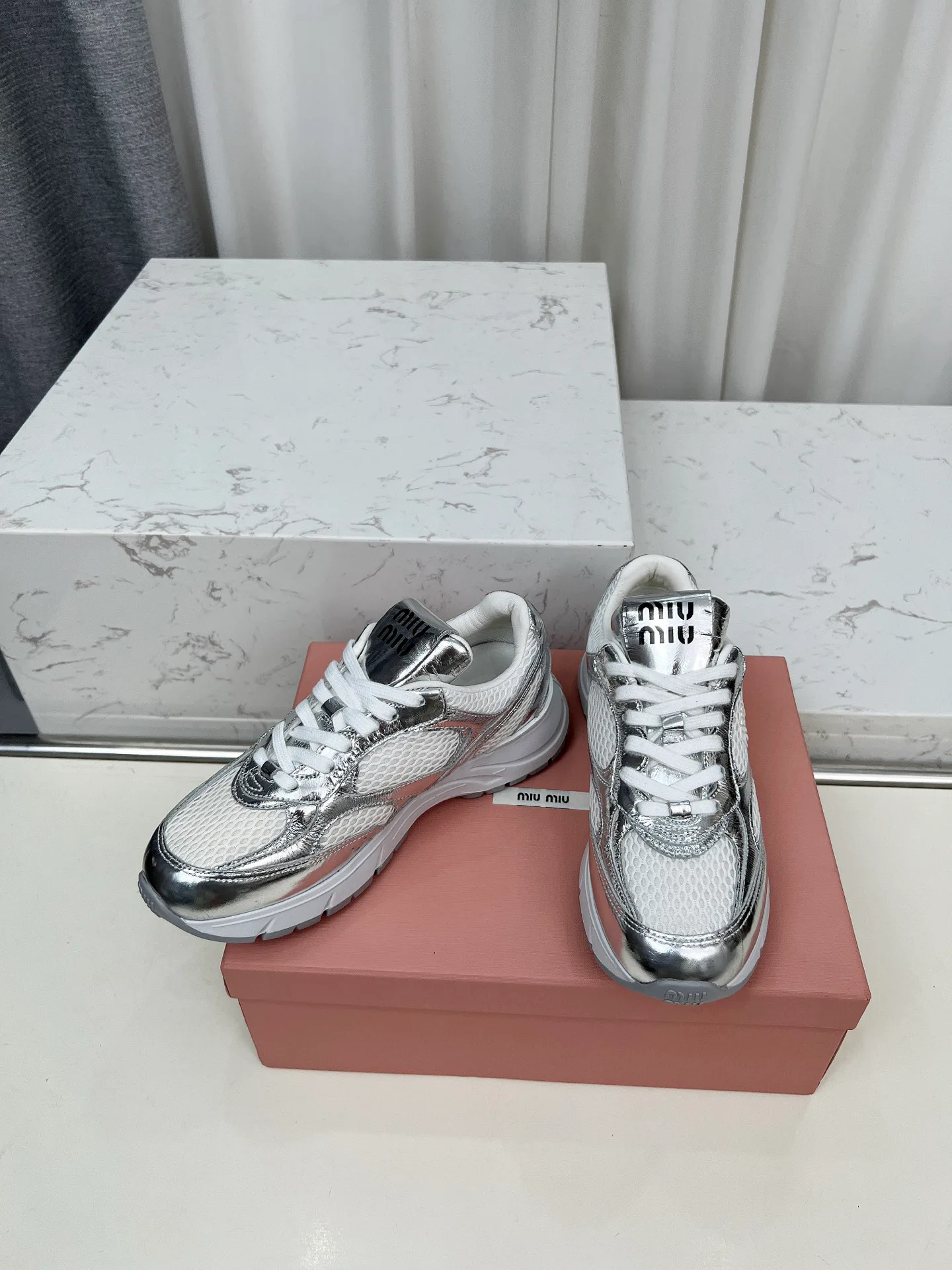 Кроссовки Женские Miu Miu 12799598