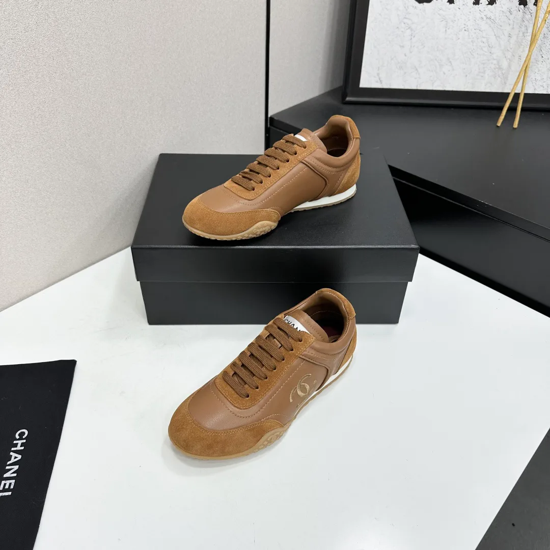 Кроссовки Женские Chanel 18083878