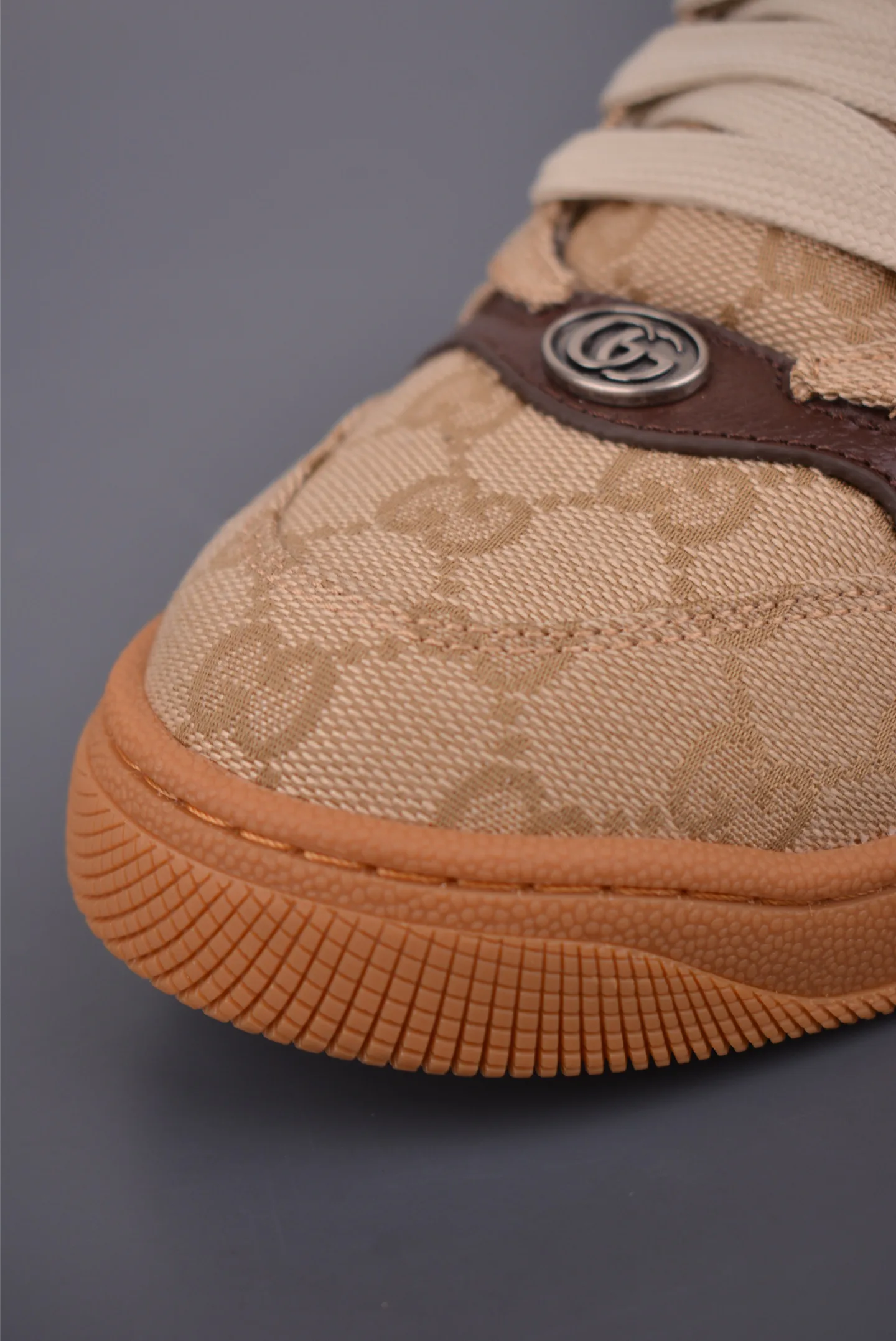 Кроссовки Женские Gucci 12962287