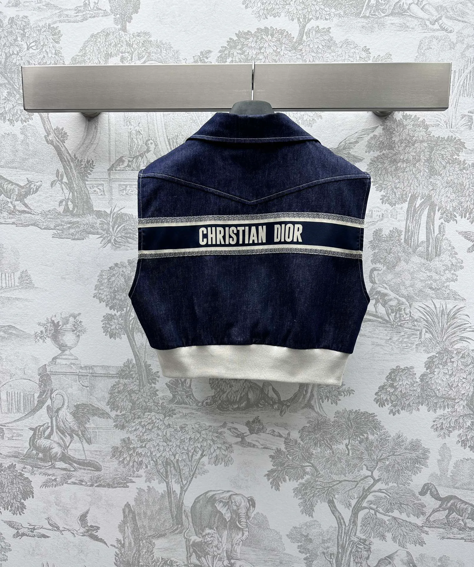 Жилеты Женские Christian Dior 11551560