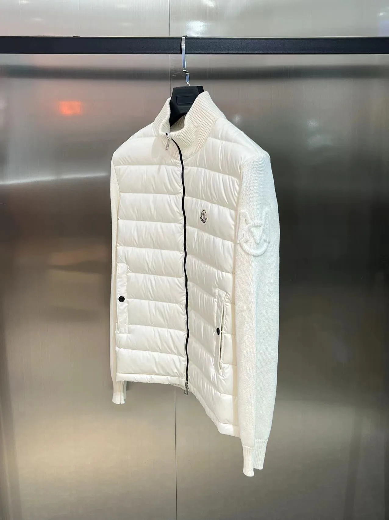 Куртки И Пуховики Мужские Moncler 17542616