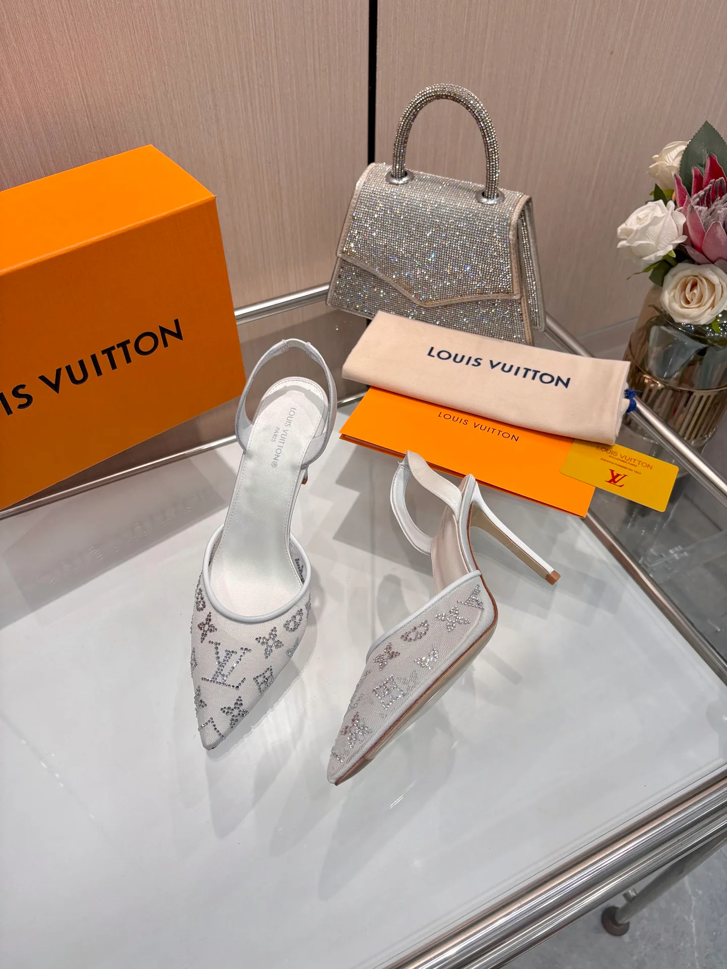 Босоножки Женские Louis Vuitton 18740732