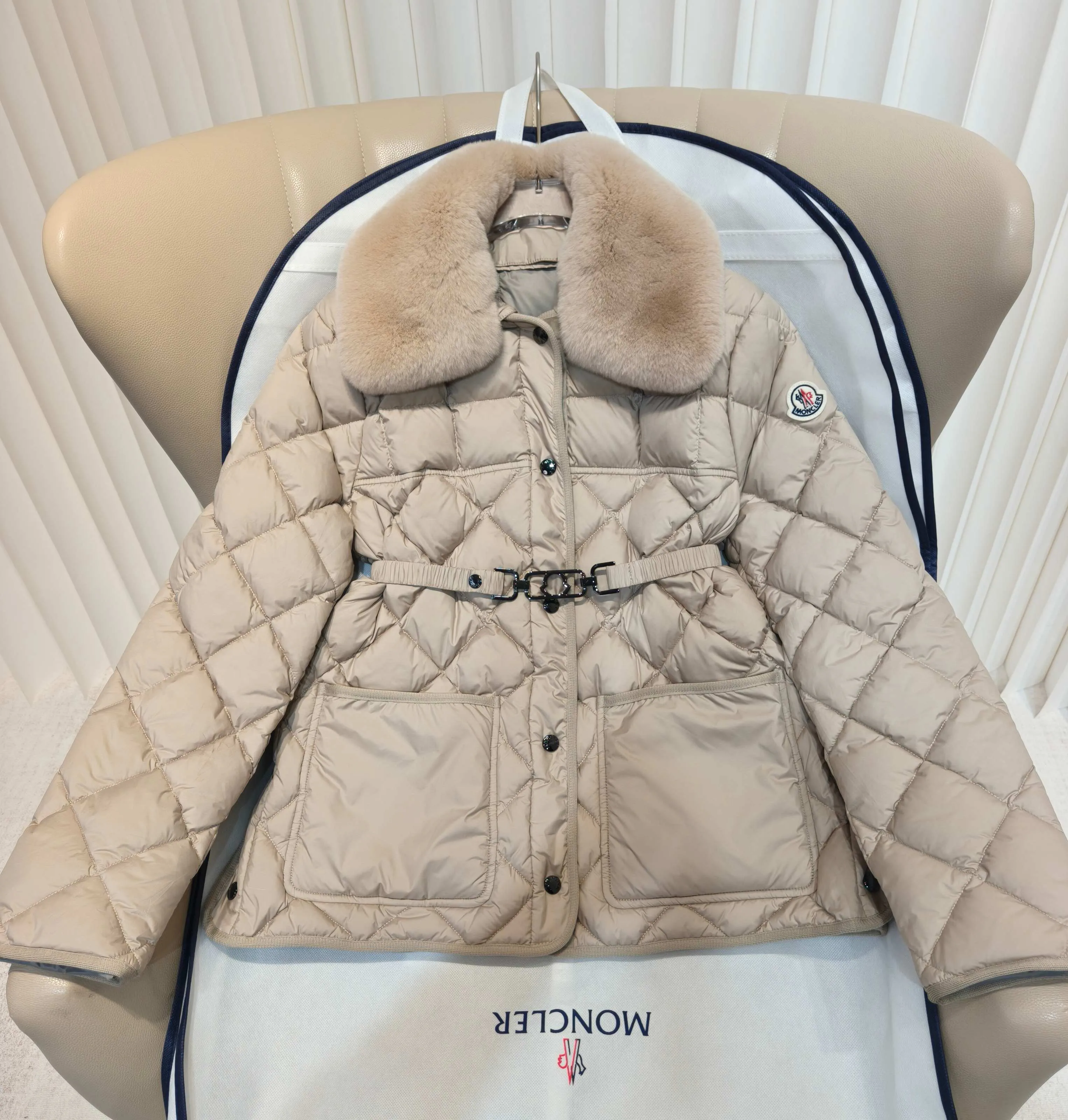 Куртки И Пуховики Мужские Moncler 139108