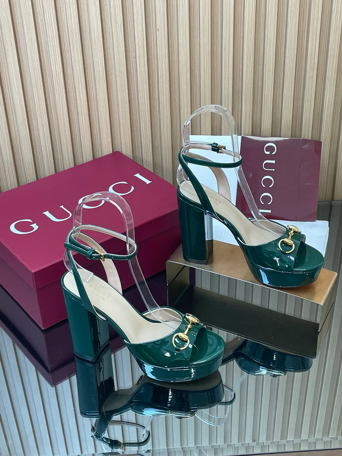 Босоножки Женские Gucci 11616304