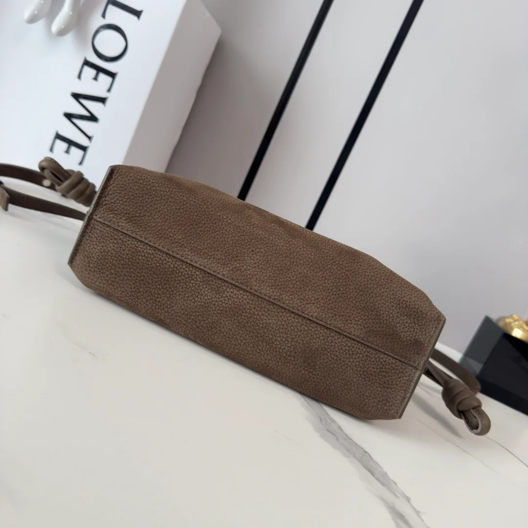 Клатчи Женские Loewe 11513678