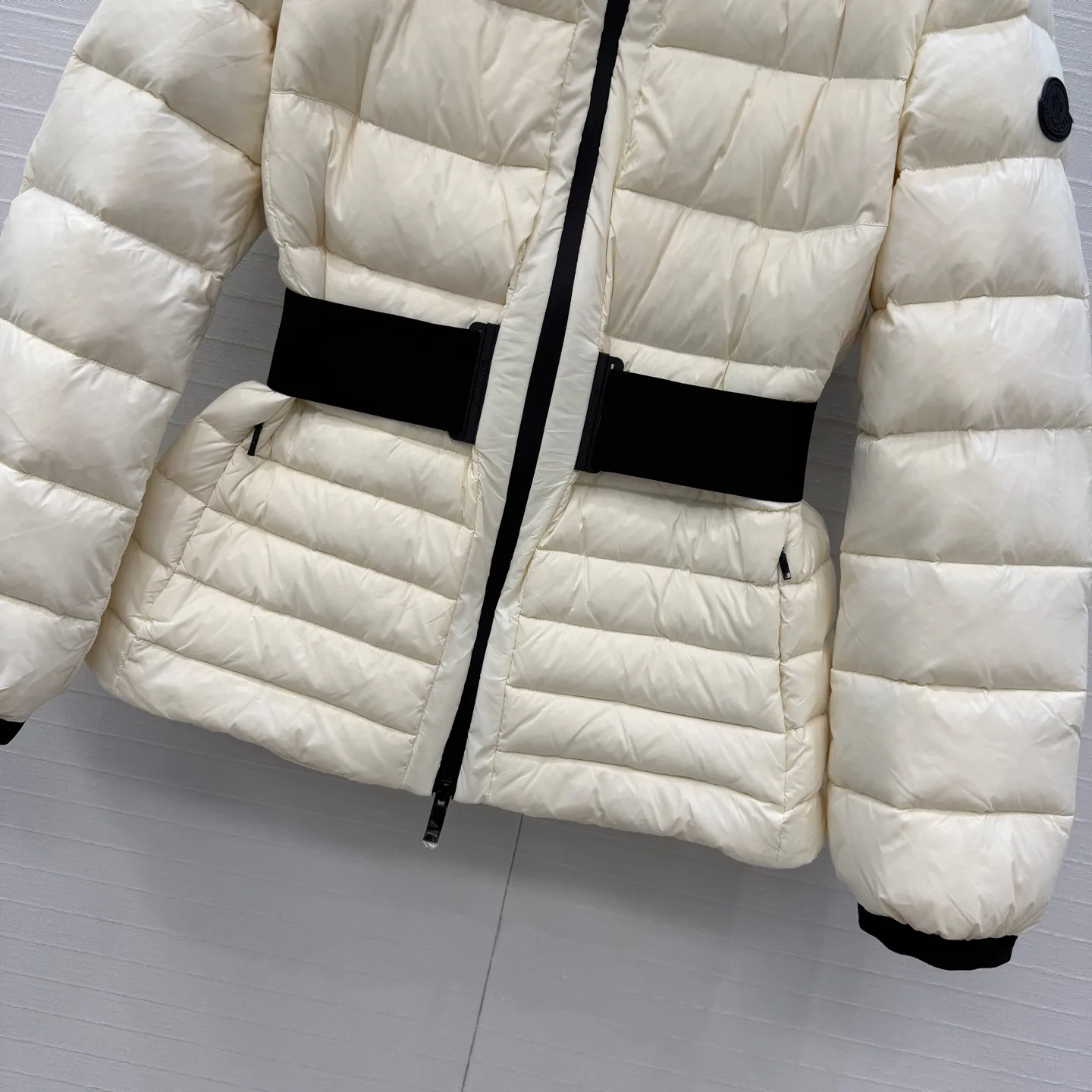 Куртки И Пуховики Женские Moncler 18279084