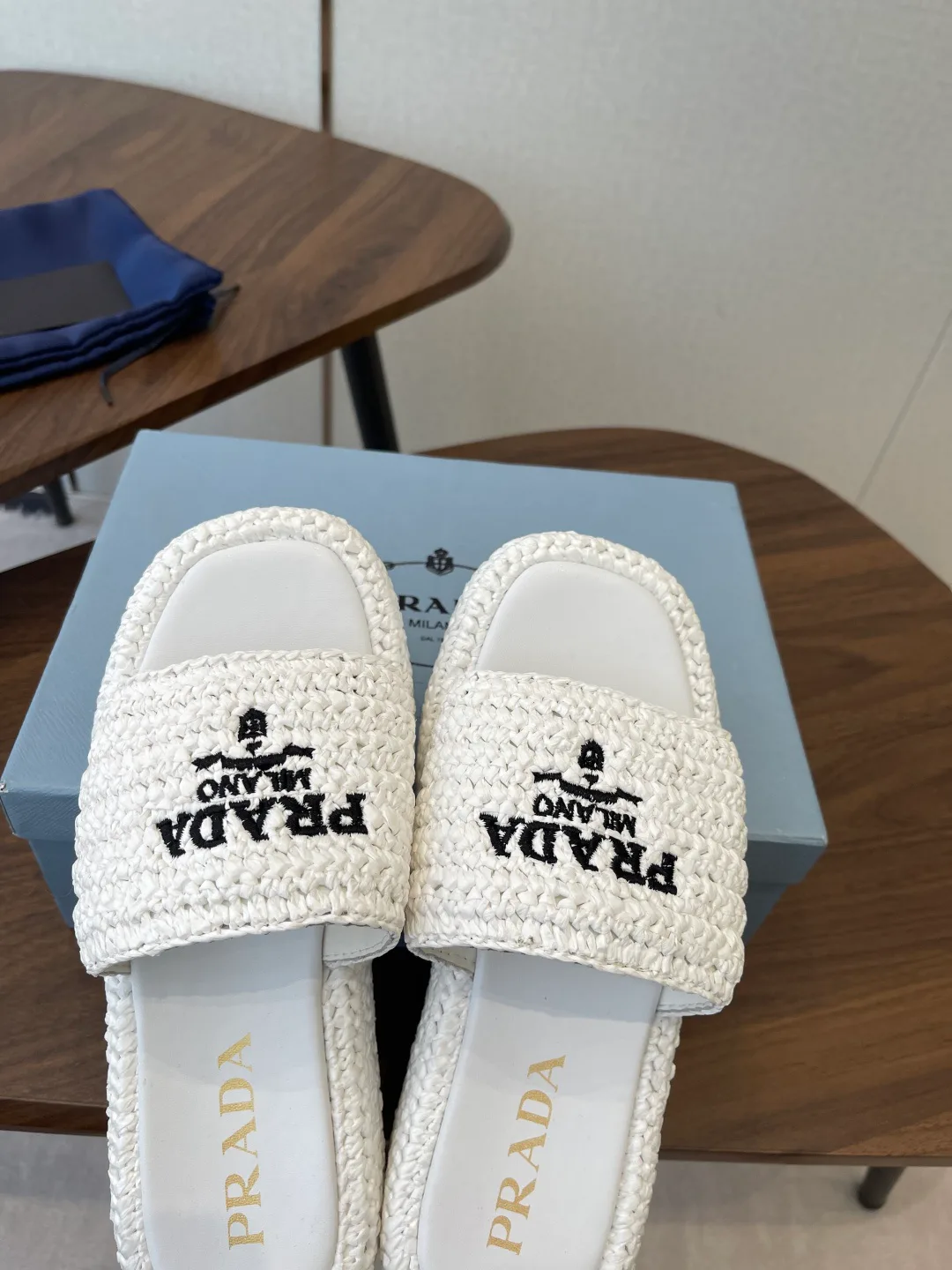 Шлепанцы Женские Prada 11484926