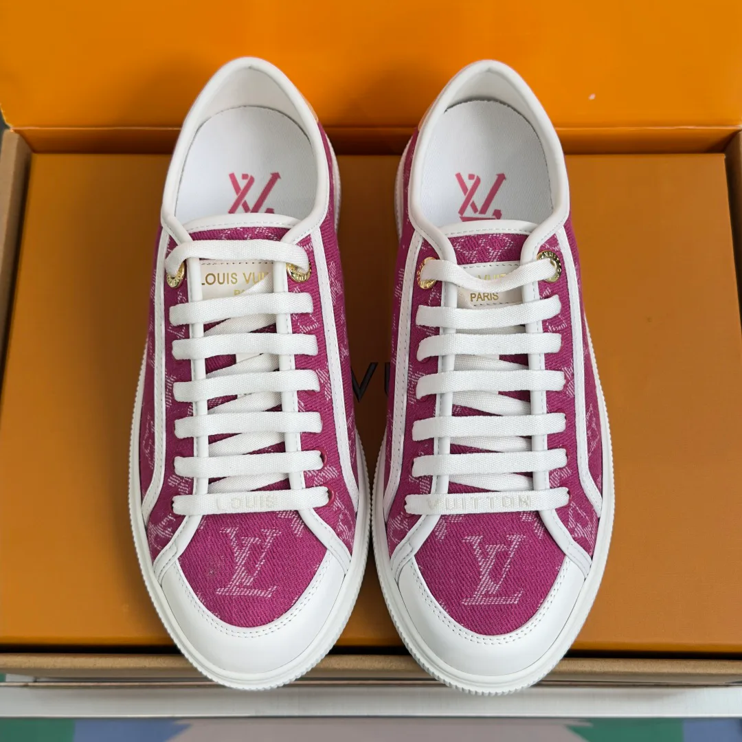 Кроссовки Женские Louis Vuitton 17950713