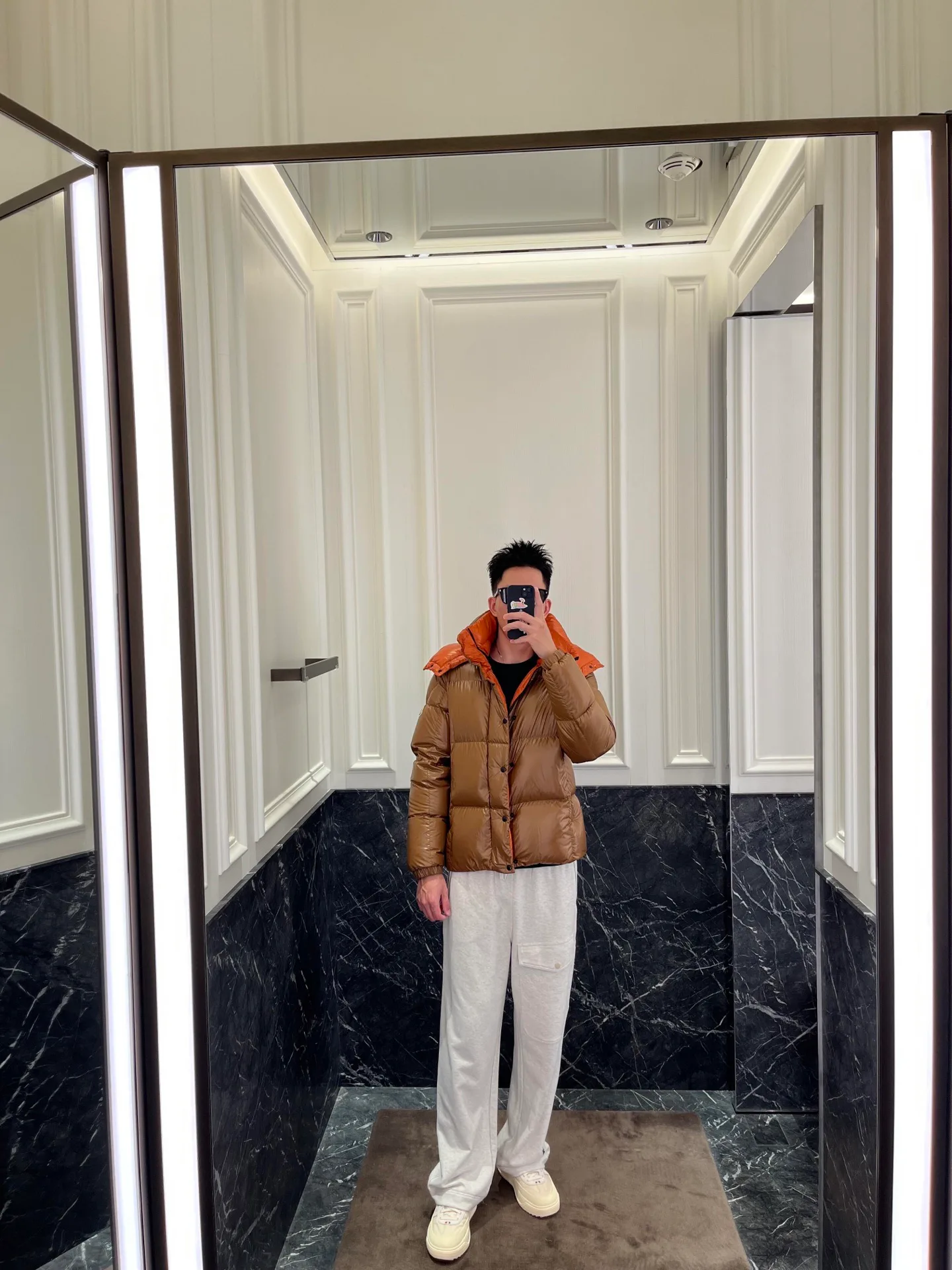 Куртки И Пуховики Мужские Moncler 1257544