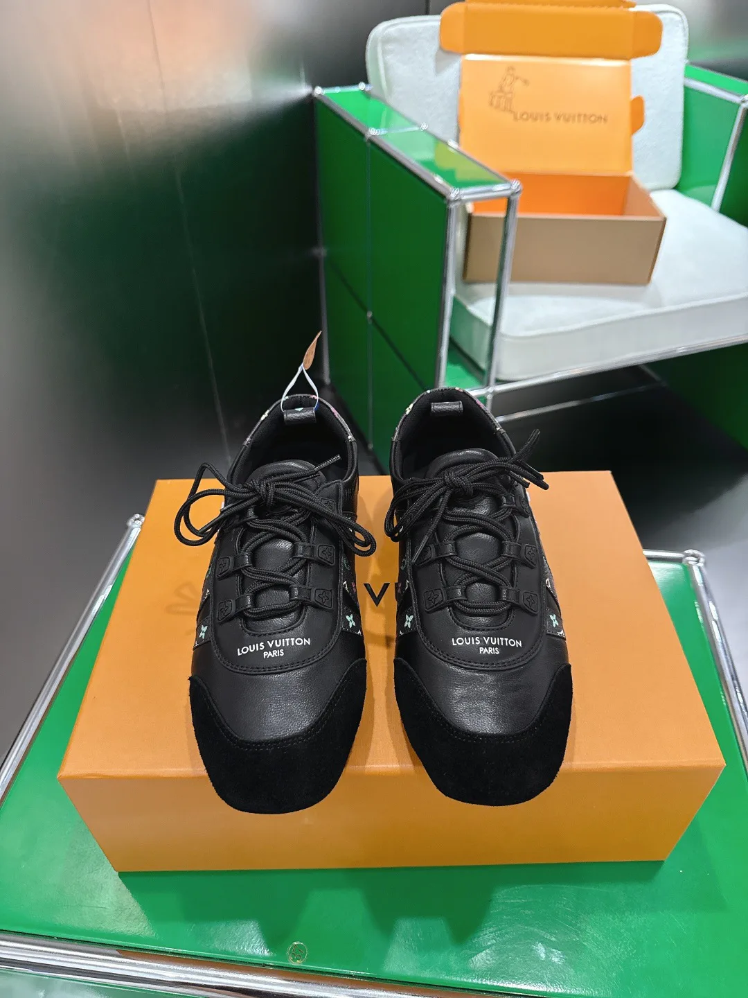 Кроссовки Женские Louis Vuitton 856470