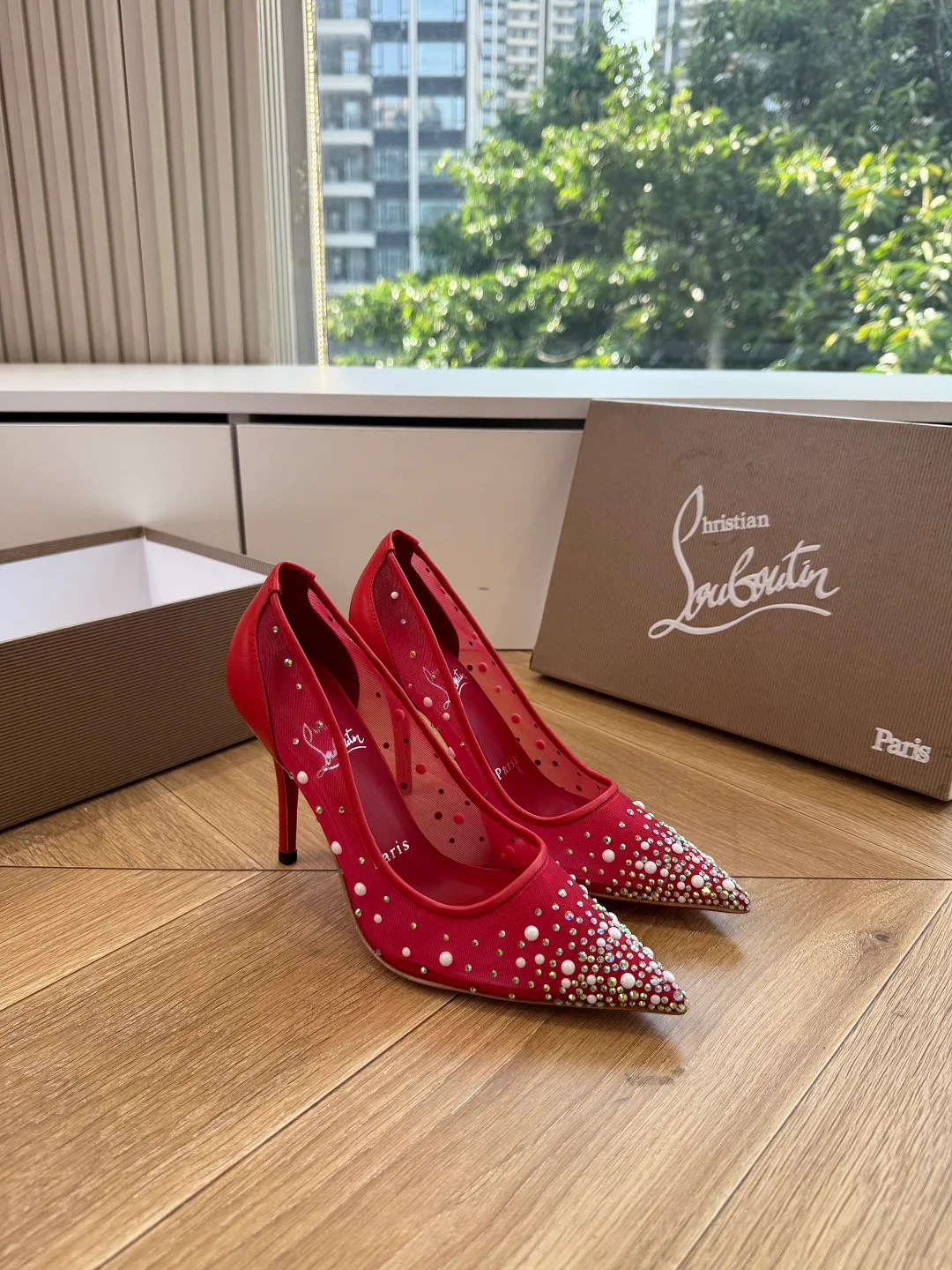 Туфли Женские Christian Louboutin 17480776