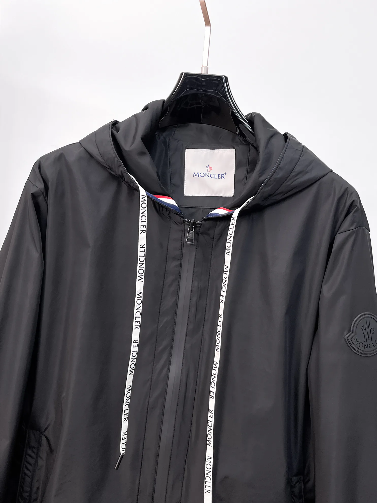 Куртки И Пуховики Мужские Moncler 18191465